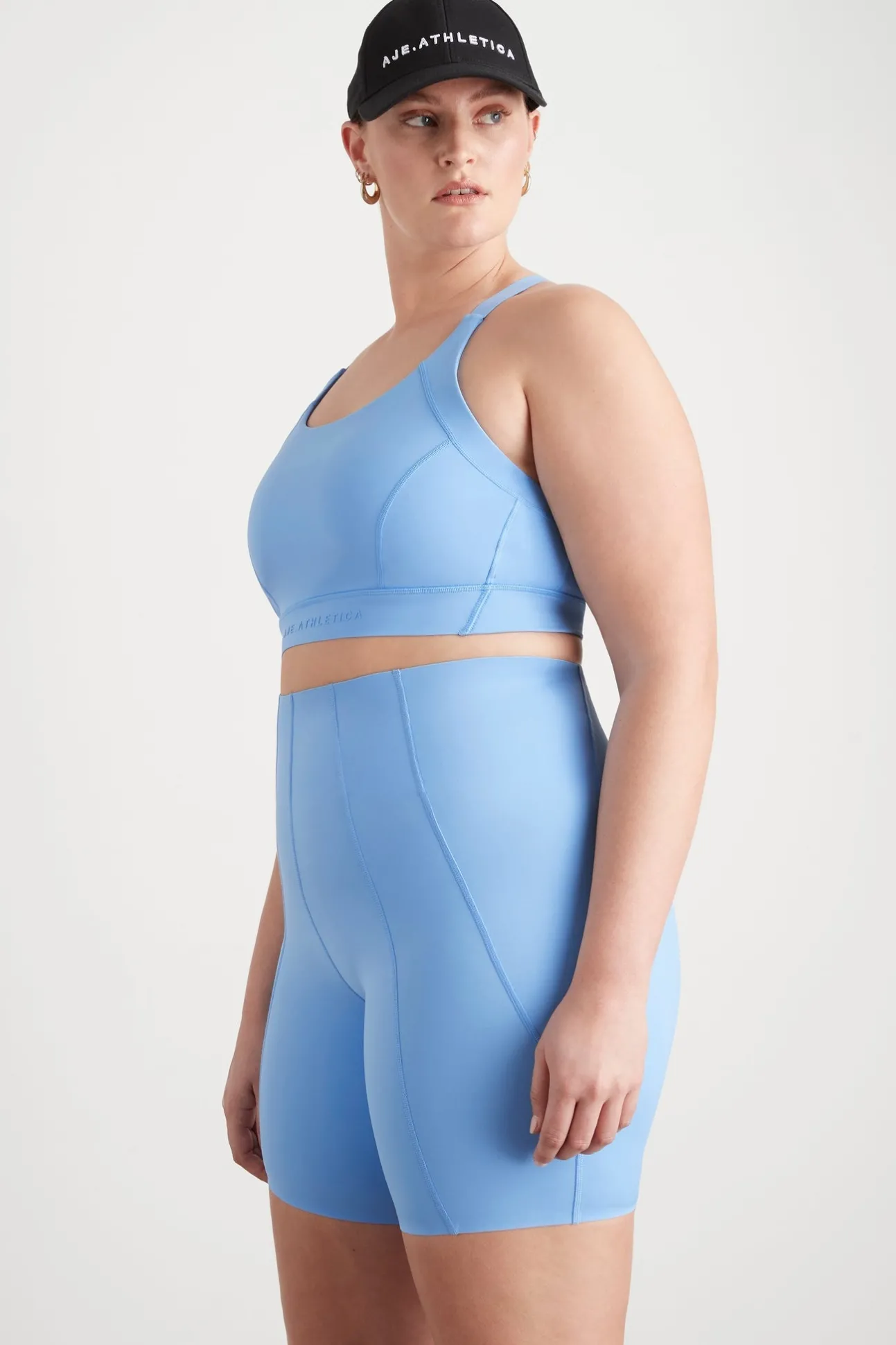 adjustable_strap_sports_b_10-3.webp Adjustable Strap Sports Bra 321
