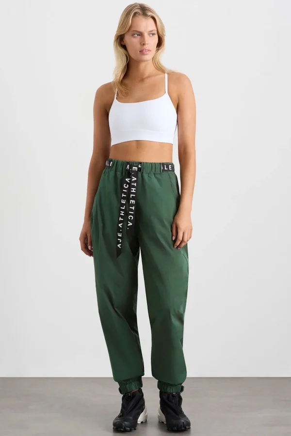 Belted Windbreak Pant 502