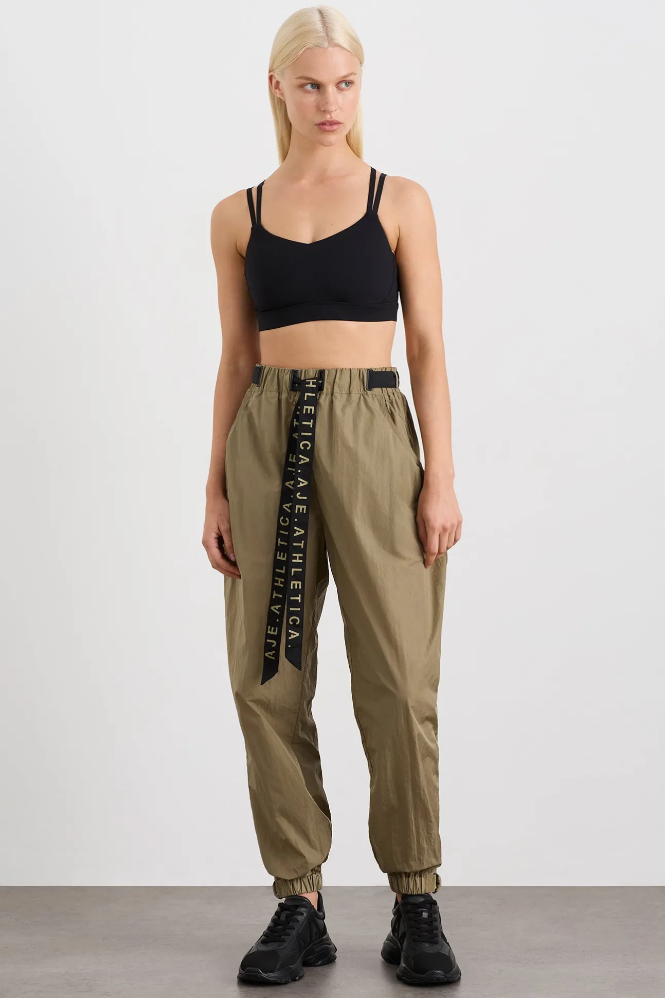 belted_windbreak_pant__0.webp Belted Windbreak Pant 502