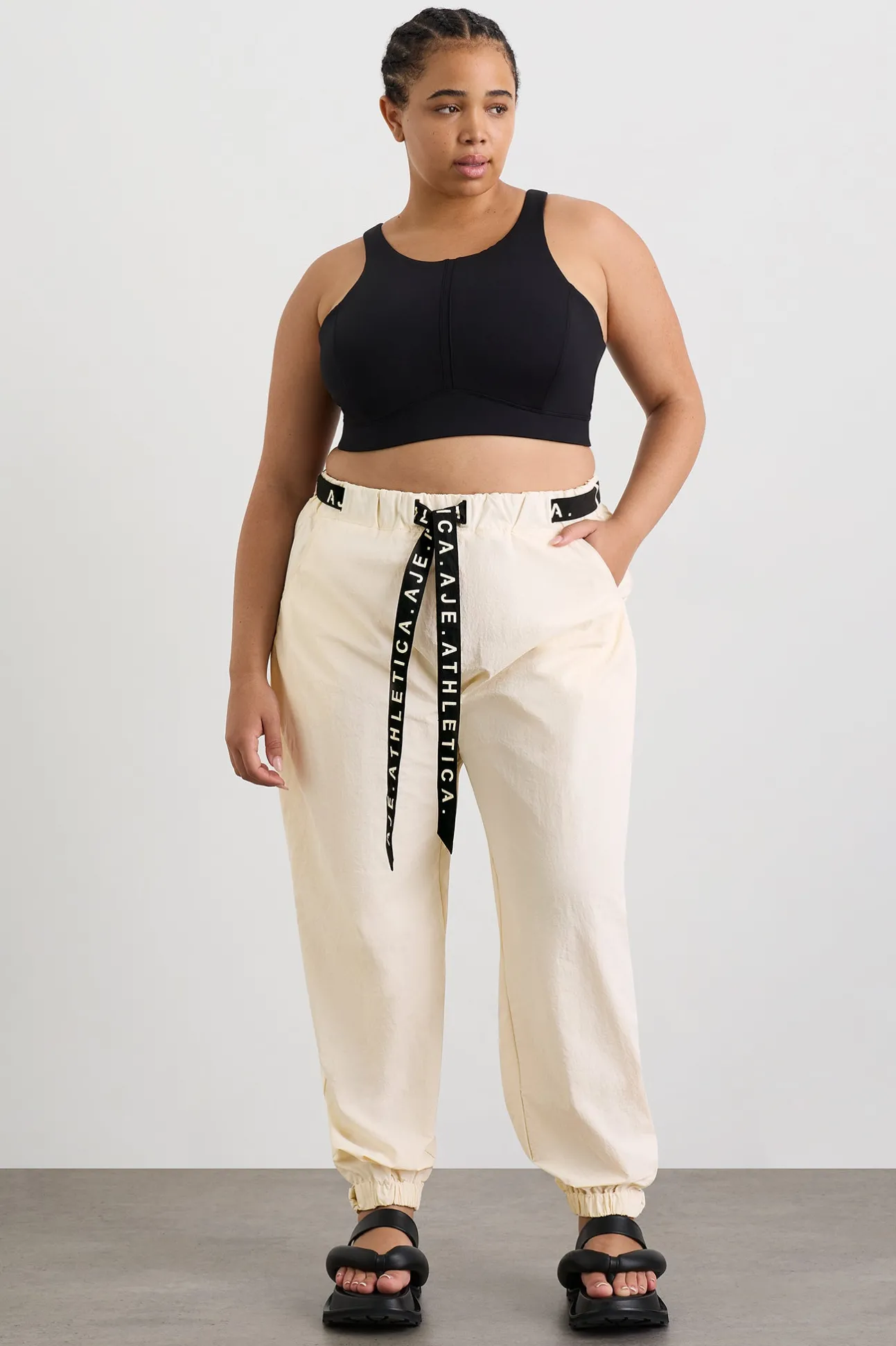 belted_windbreak_pant__11-2.webp Belted Windbreak Pant 502