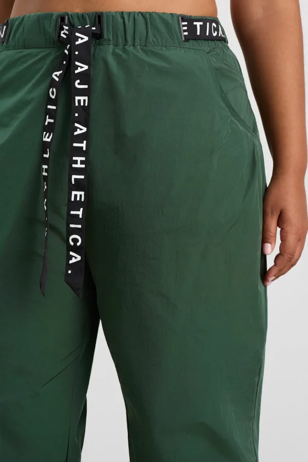 Belted Windbreak Pant 502