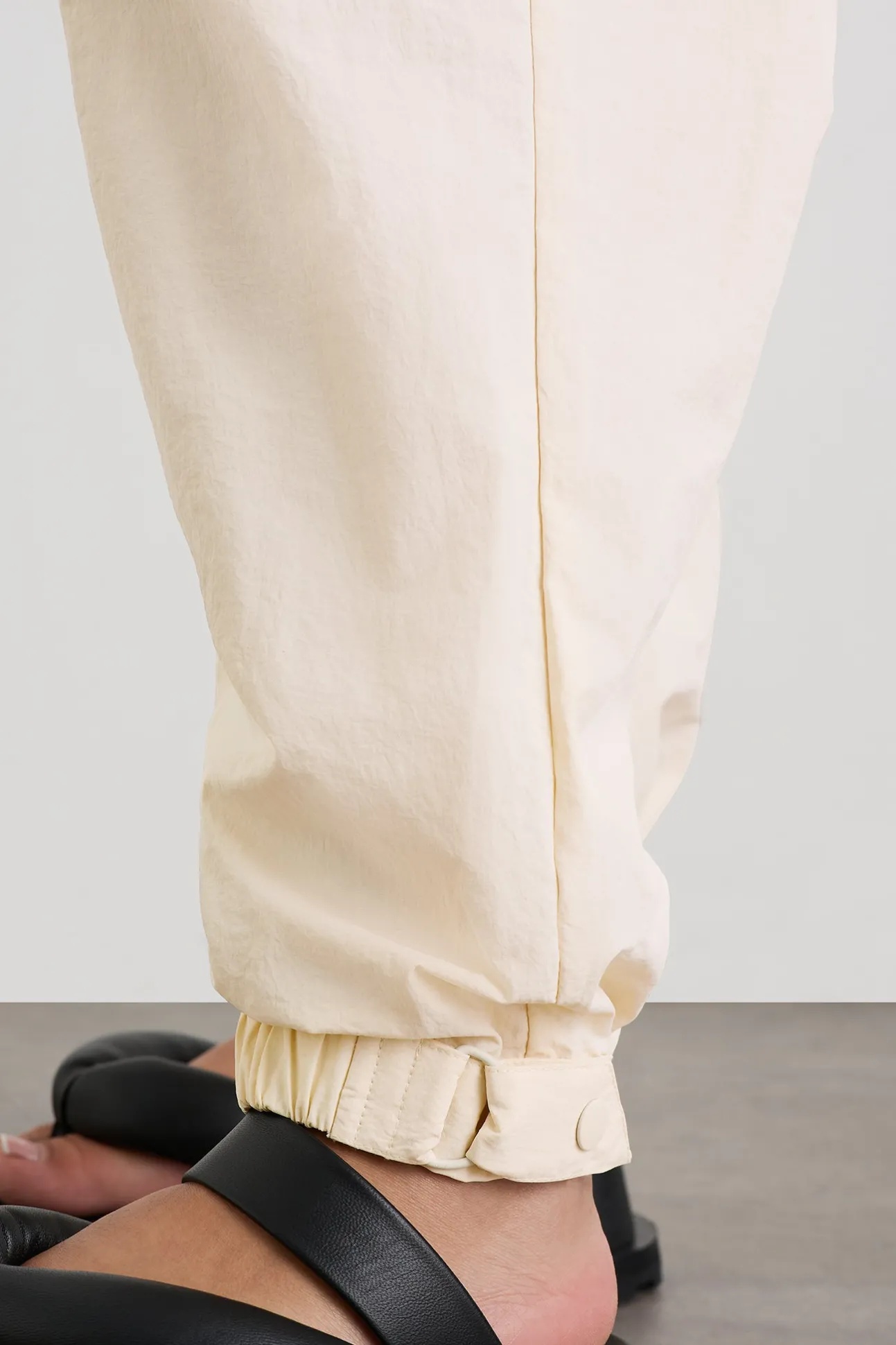 belted_windbreak_pant__14-1.webp Belted Windbreak Pant 502