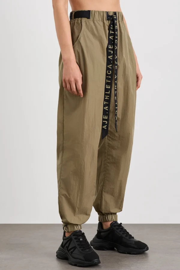 Belted Windbreak Pant 502