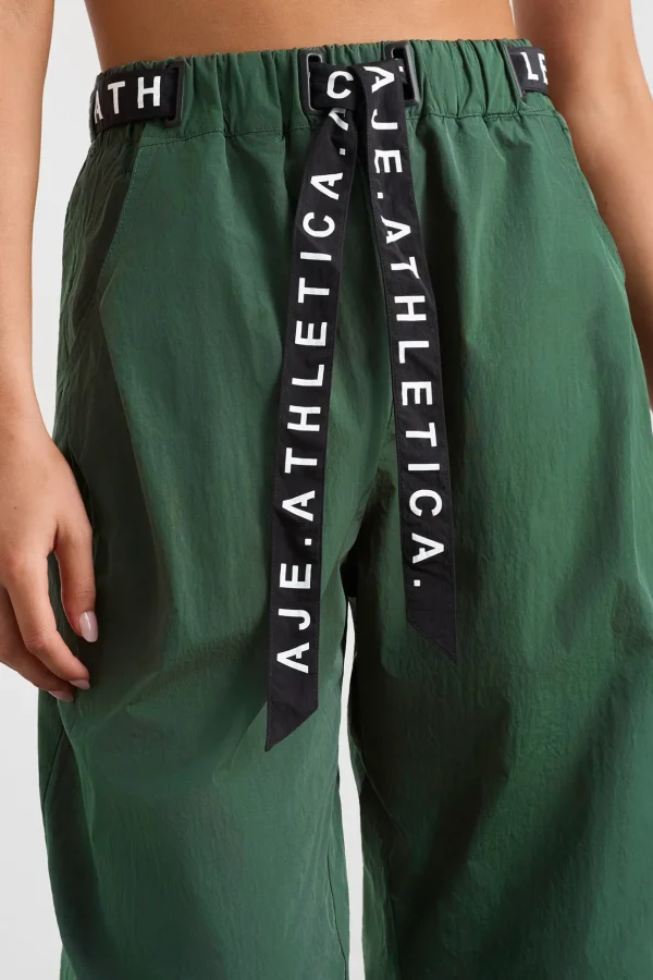 Belted Windbreak Pant 502