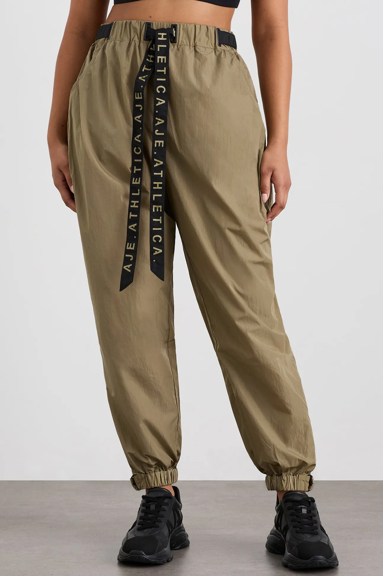 belted_windbreak_pant__6.webp Belted Windbreak Pant 502
