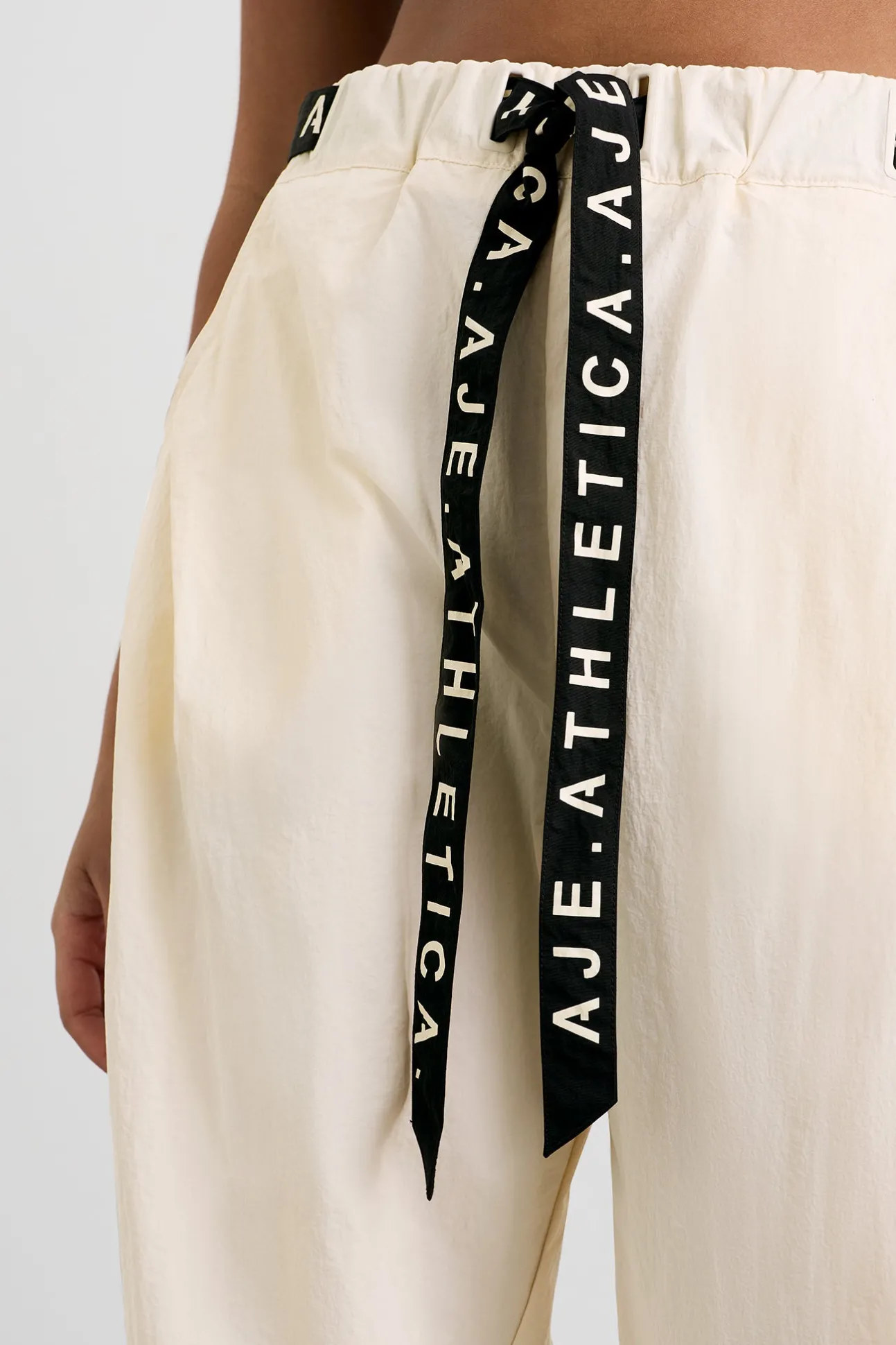 belted_windbreak_pant__8-2.webp Belted Windbreak Pant 502