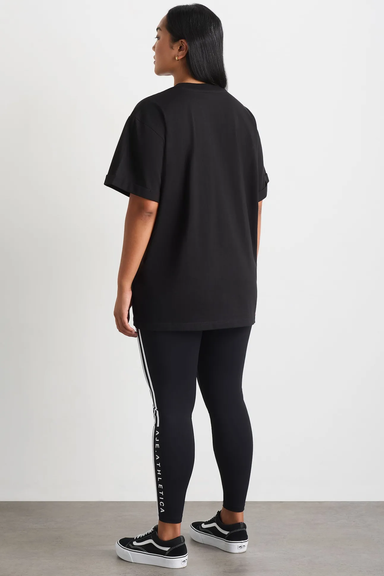 block_logo_boyfriend_tee__9.webp Block Logo Boyfriend Tee 102