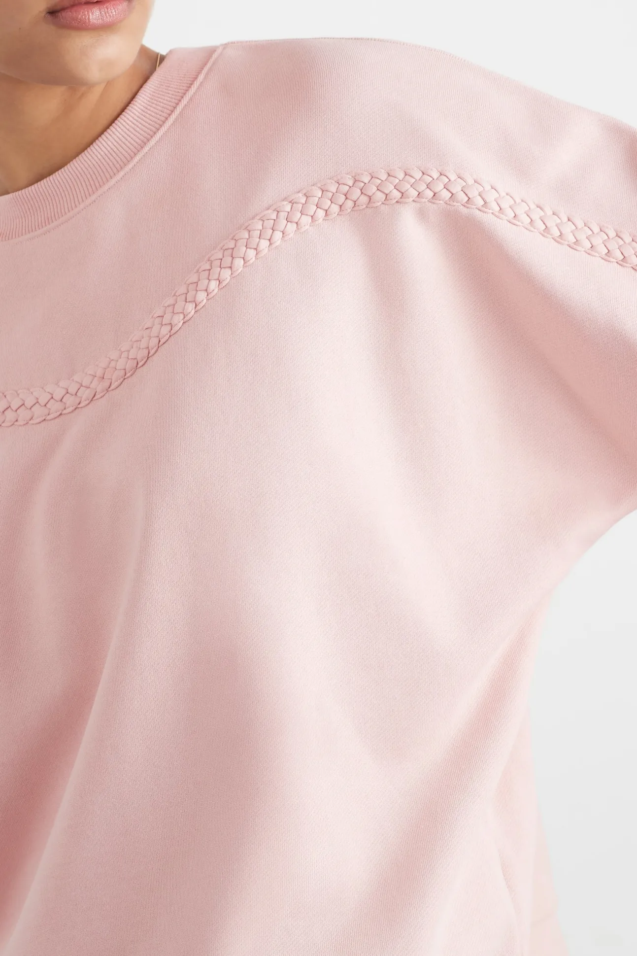 braided_crew_jumper__3.webp Braided Crew Jumper 401