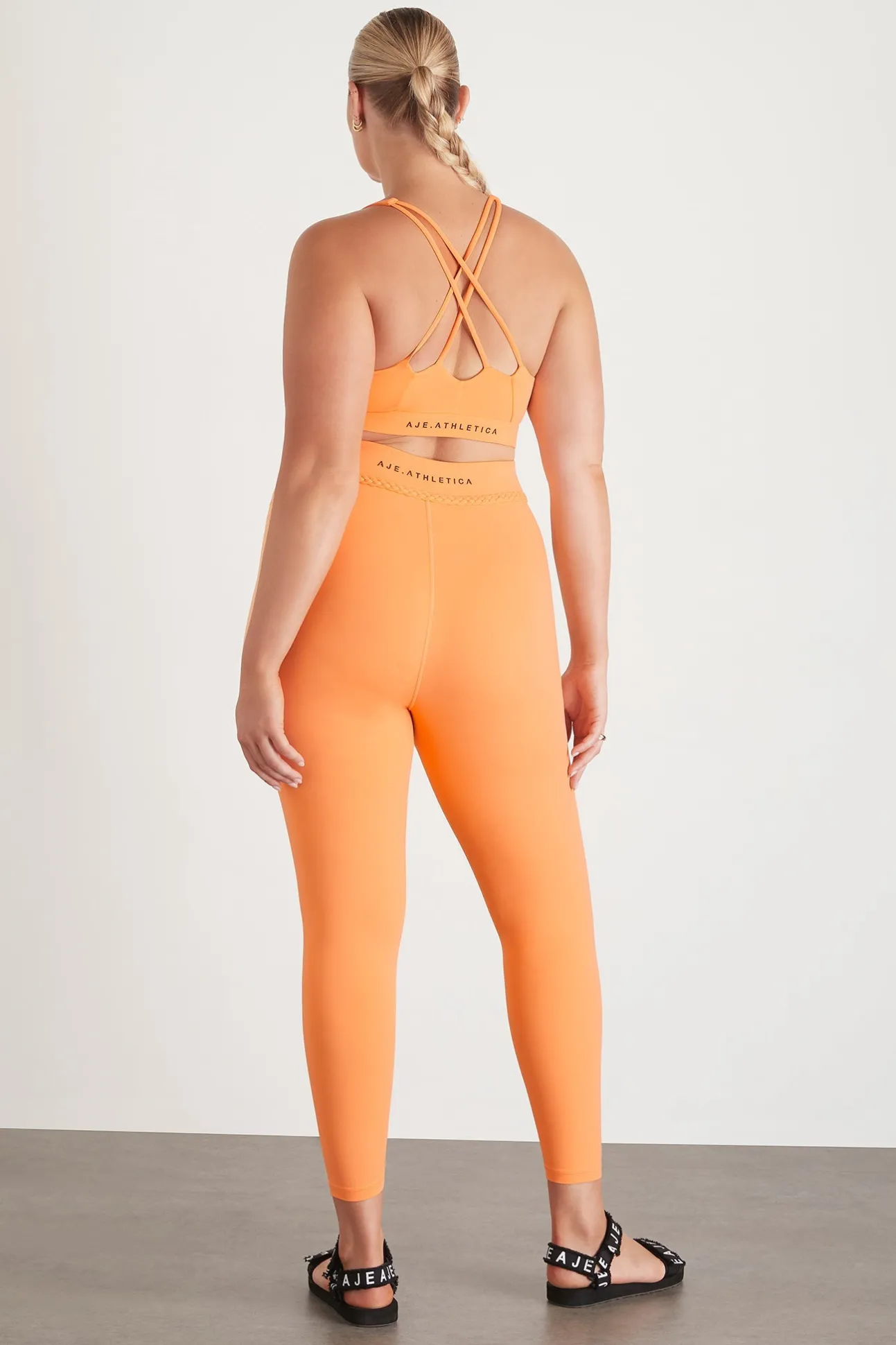 braided_waist_legging__17.webp Braided Waist Legging 232