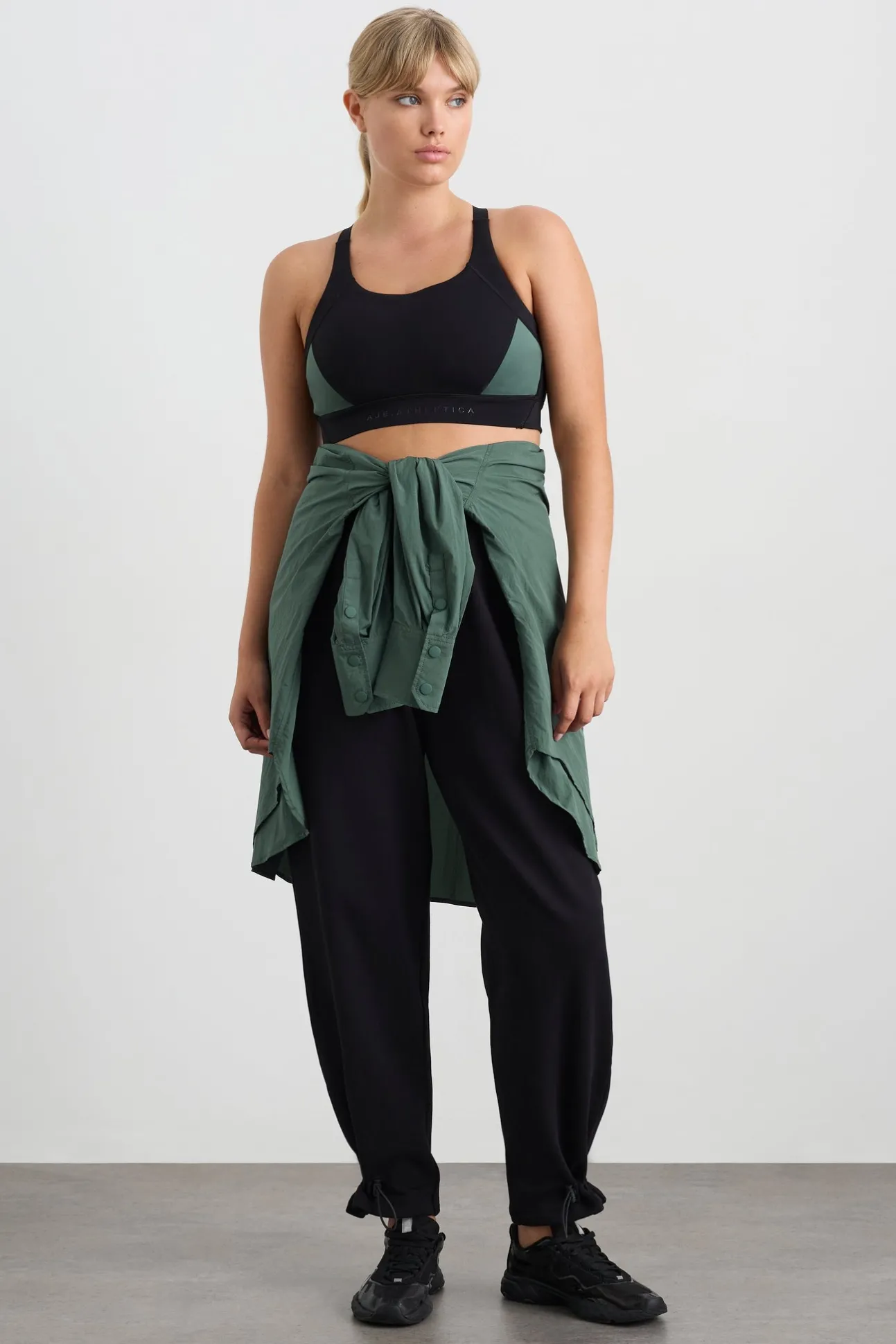 bungee_jogger__12.webp Bungee Jogger 511