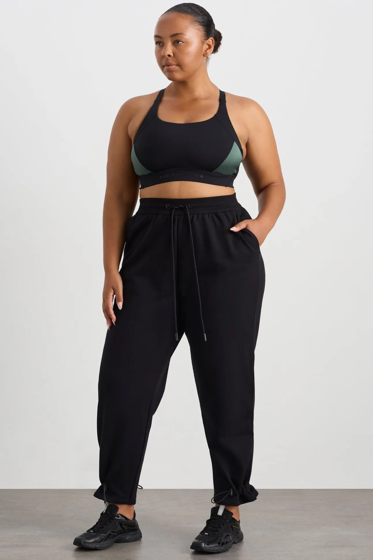 bungee_jogger__13.webp Bungee Jogger 511