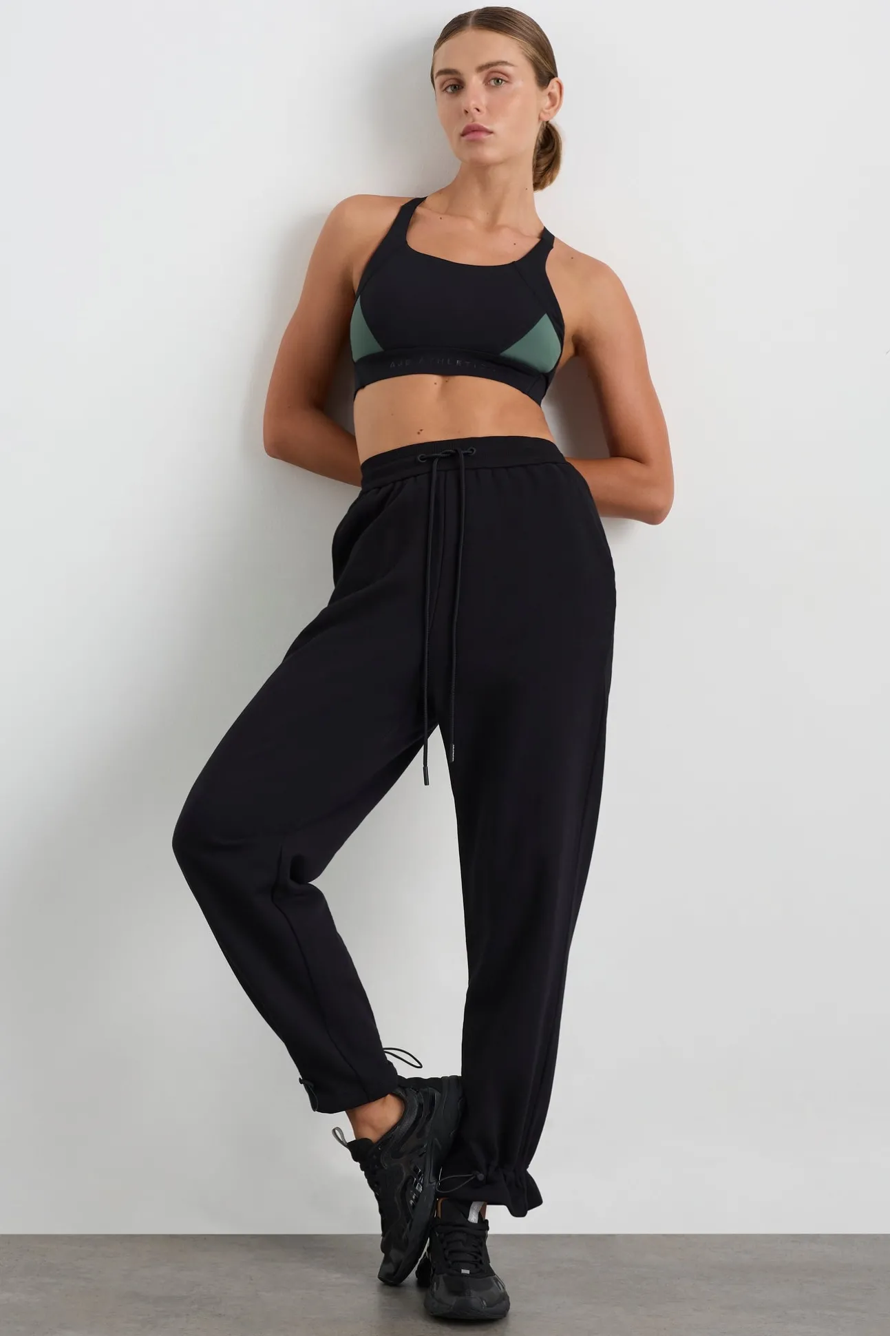 bungee_jogger__4.webp Bungee Jogger 511