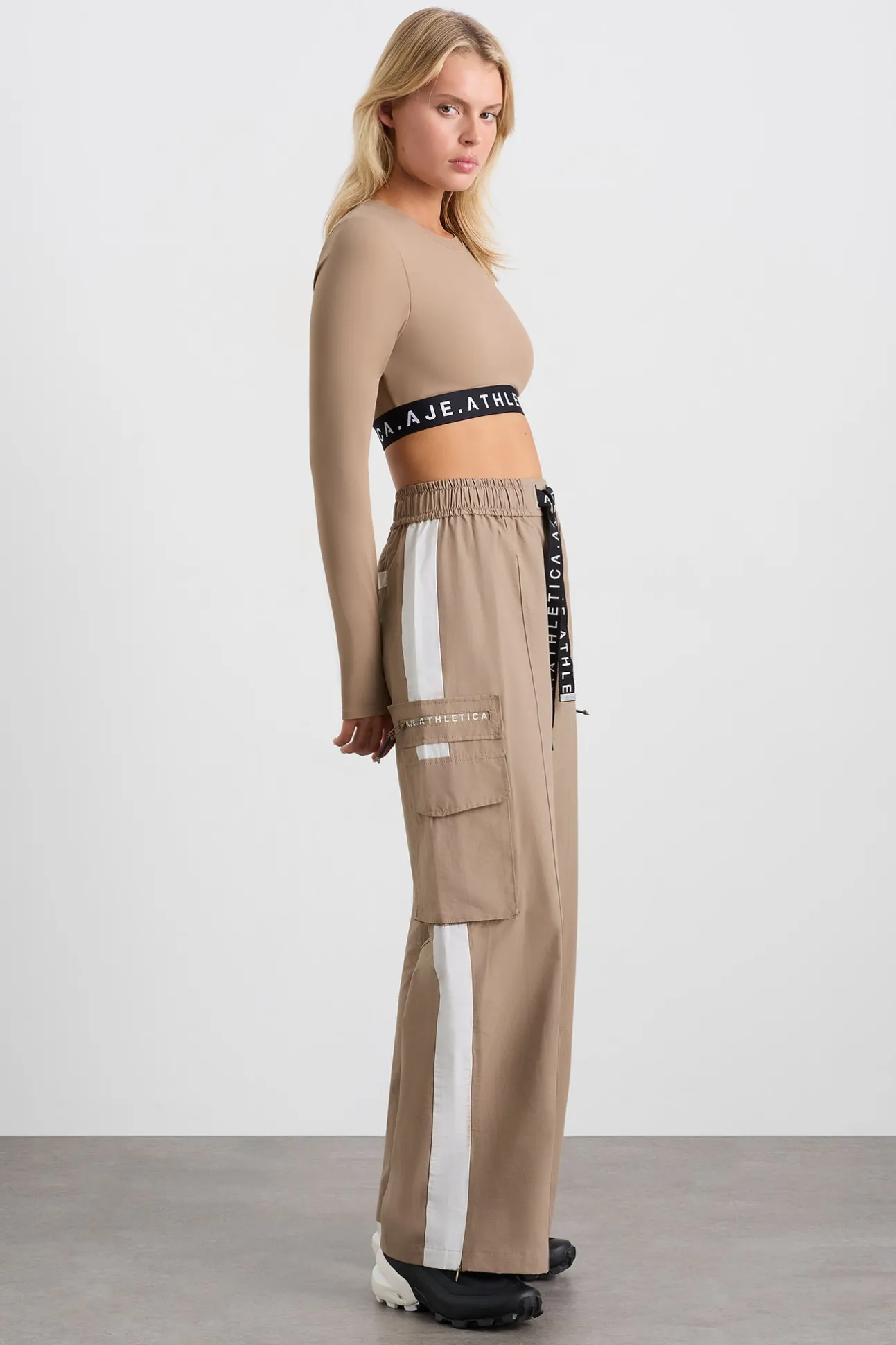 cargo_pants__0-1.webp Cargo Pants 512