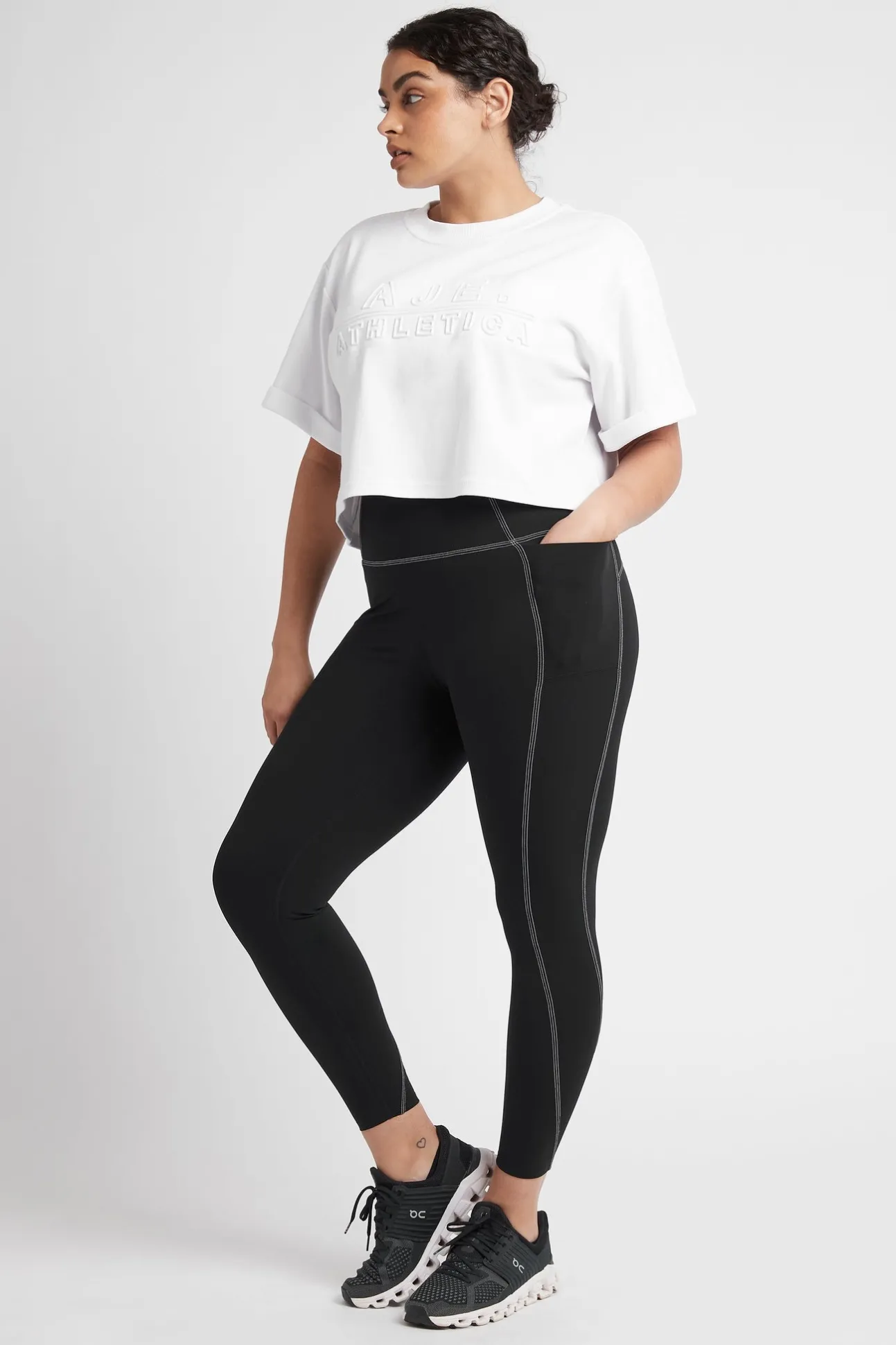 classic__legging__10.webp Classic 7/8 Legging 202