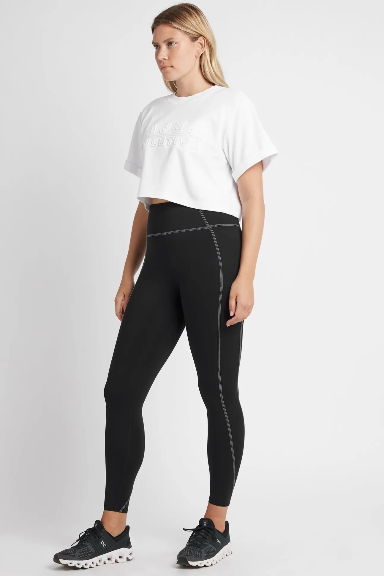 classic__legging__6.webp Classic 7/8 Legging 202