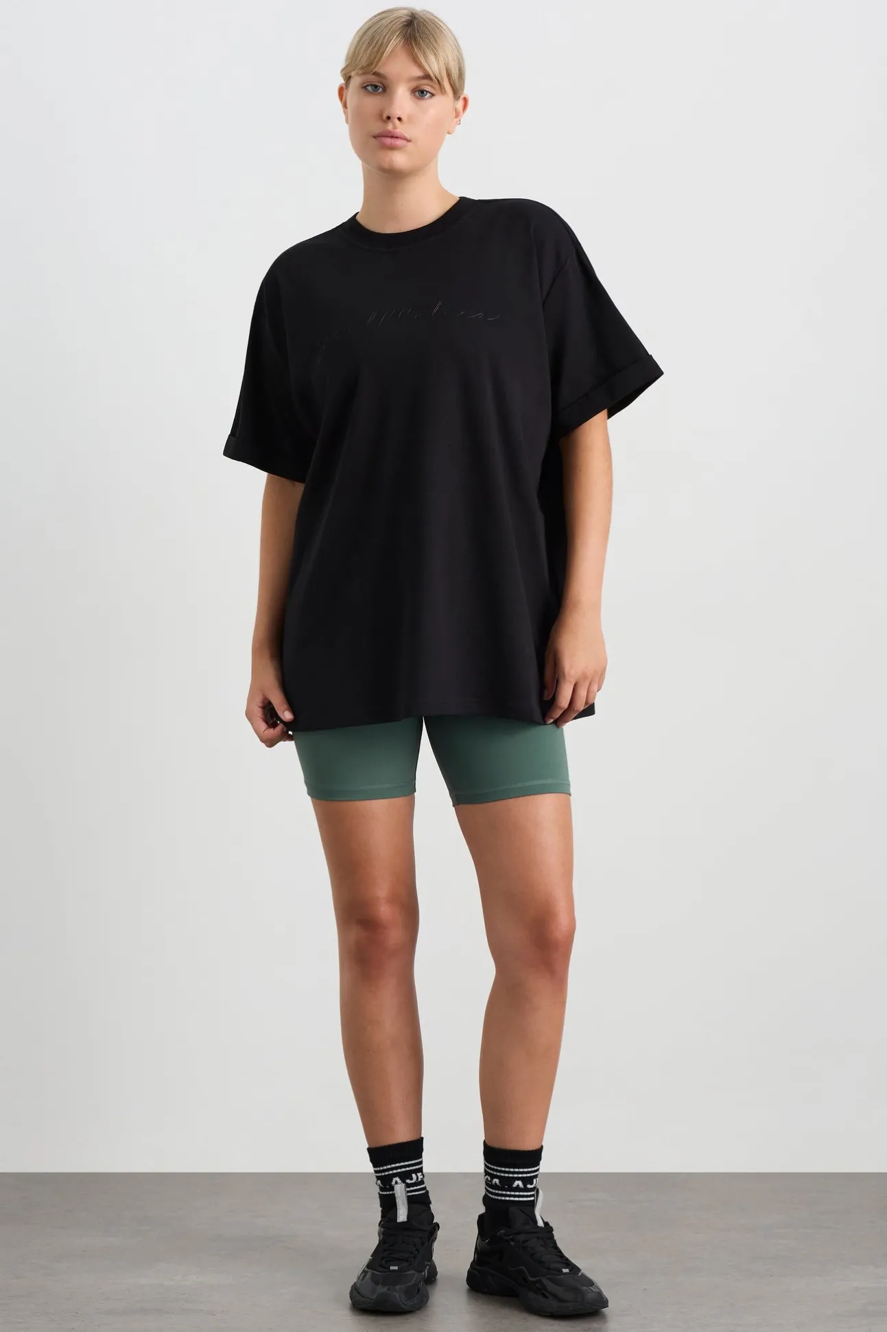 classic_tee__7.webp Classic Tee 102
