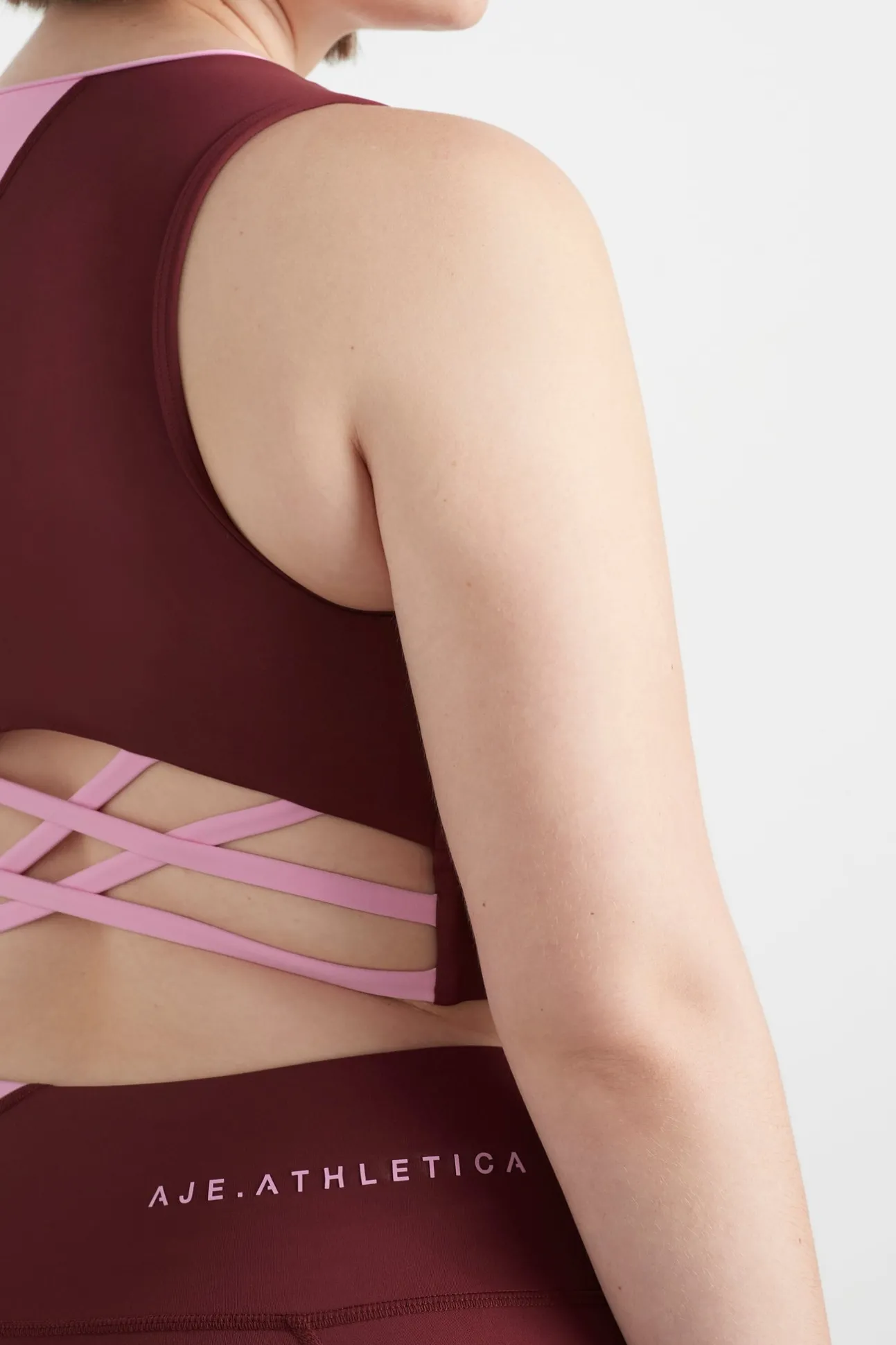 colour_block_crop_top__15-1.webp Colour Block Crop Top 336
