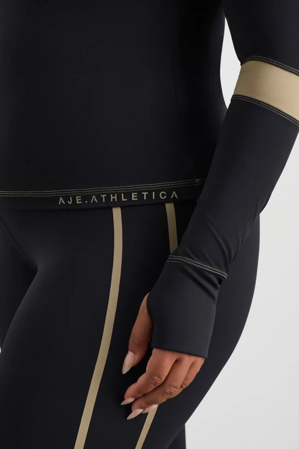 Colour Blocked Quarter Zip 758