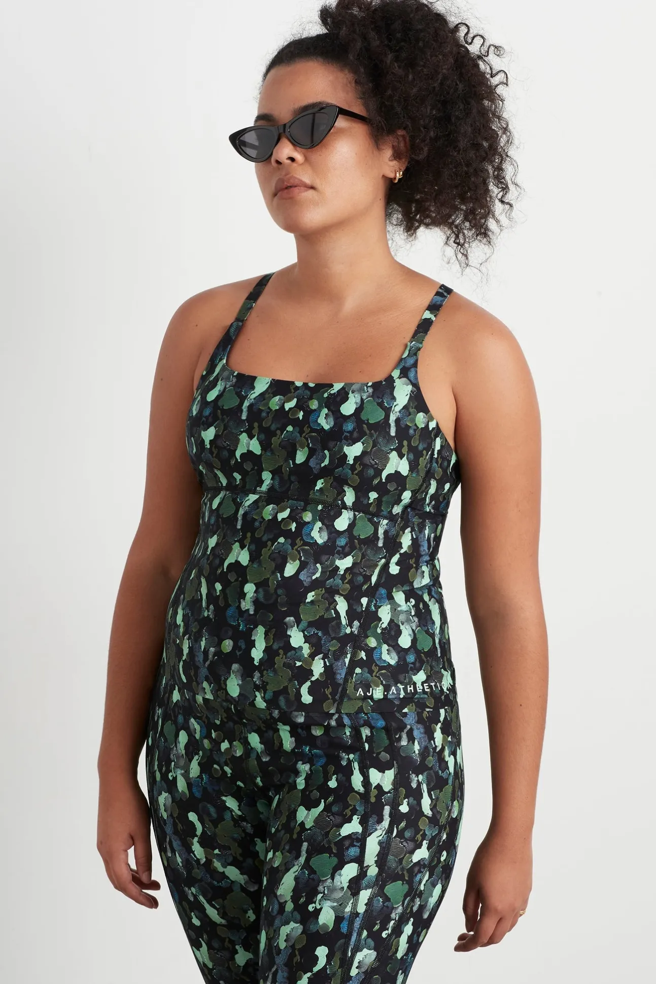 contrast_racerback_tank__10.webp Contrast Racerback Tank 117