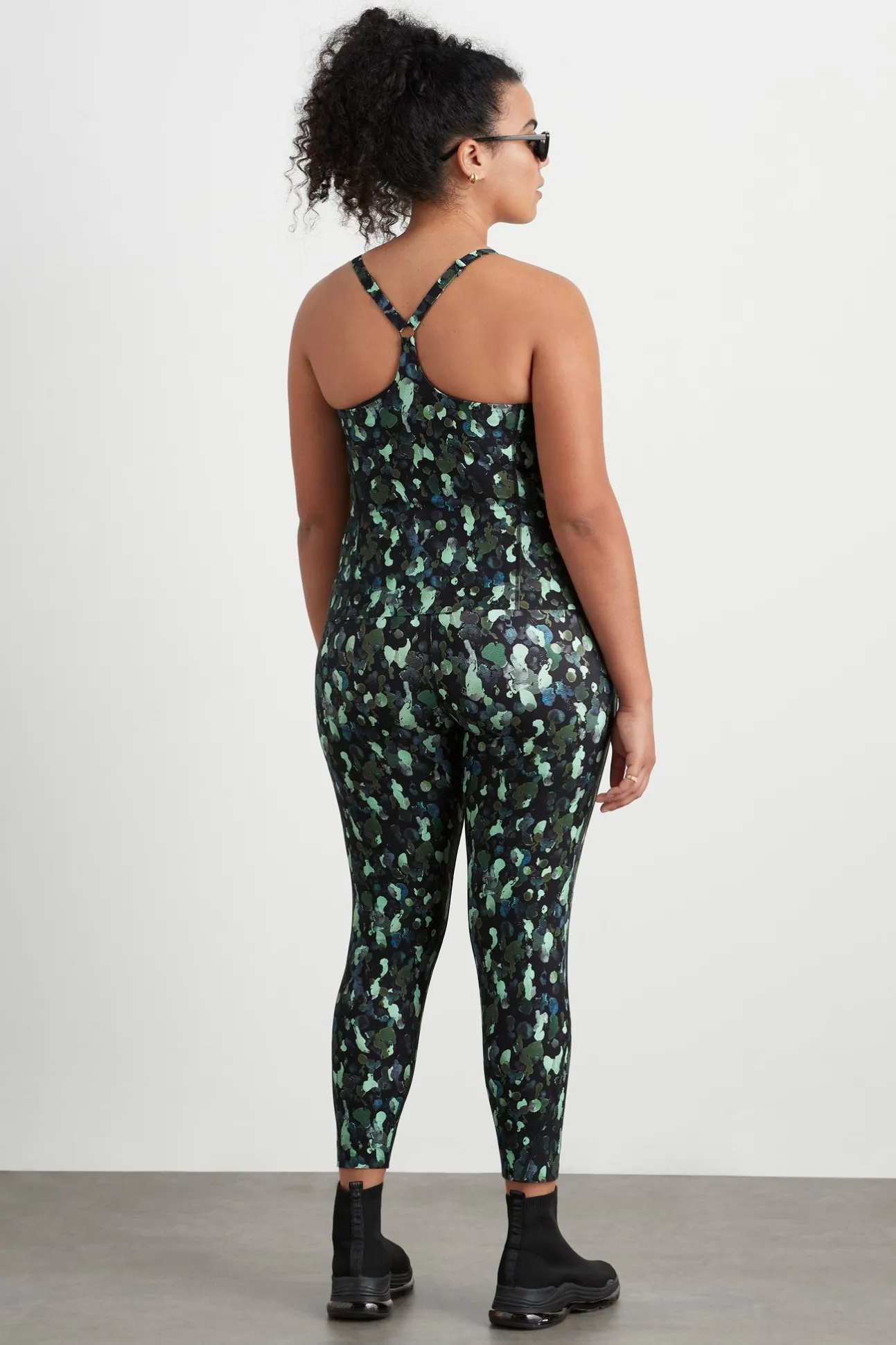 contrast_racerback_tank__13.webp Contrast Racerback Tank 117