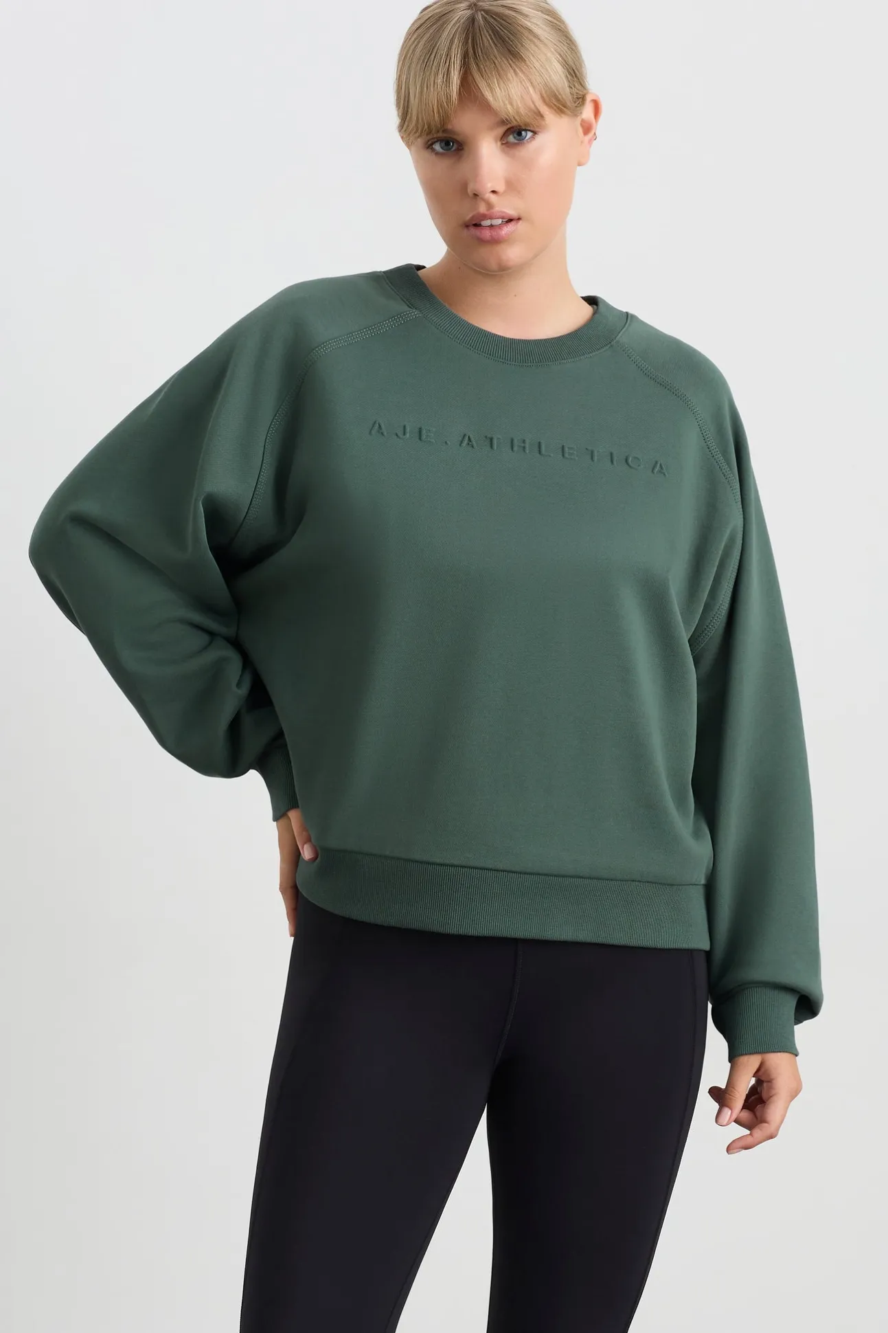 crew_neck_sweater__6.webp Crew Neck Sweater 401