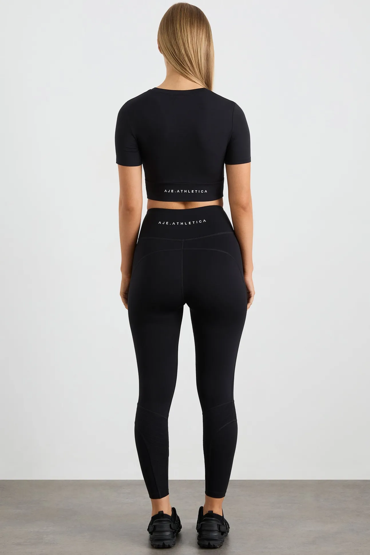 crop_twist_front_tee__4.webp Crop Twist Front Tee 130