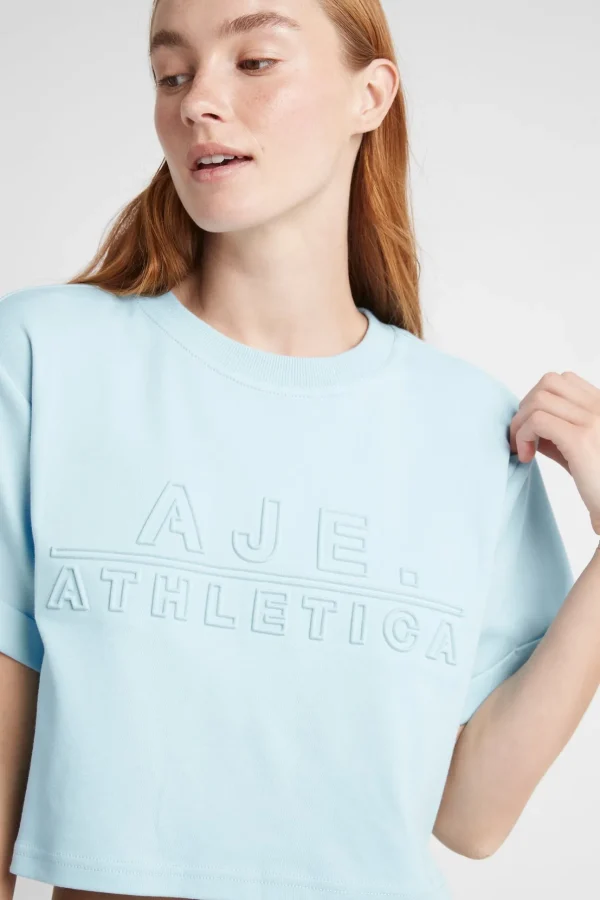 Cropped Embossed Classic Logo T-Shirt 105