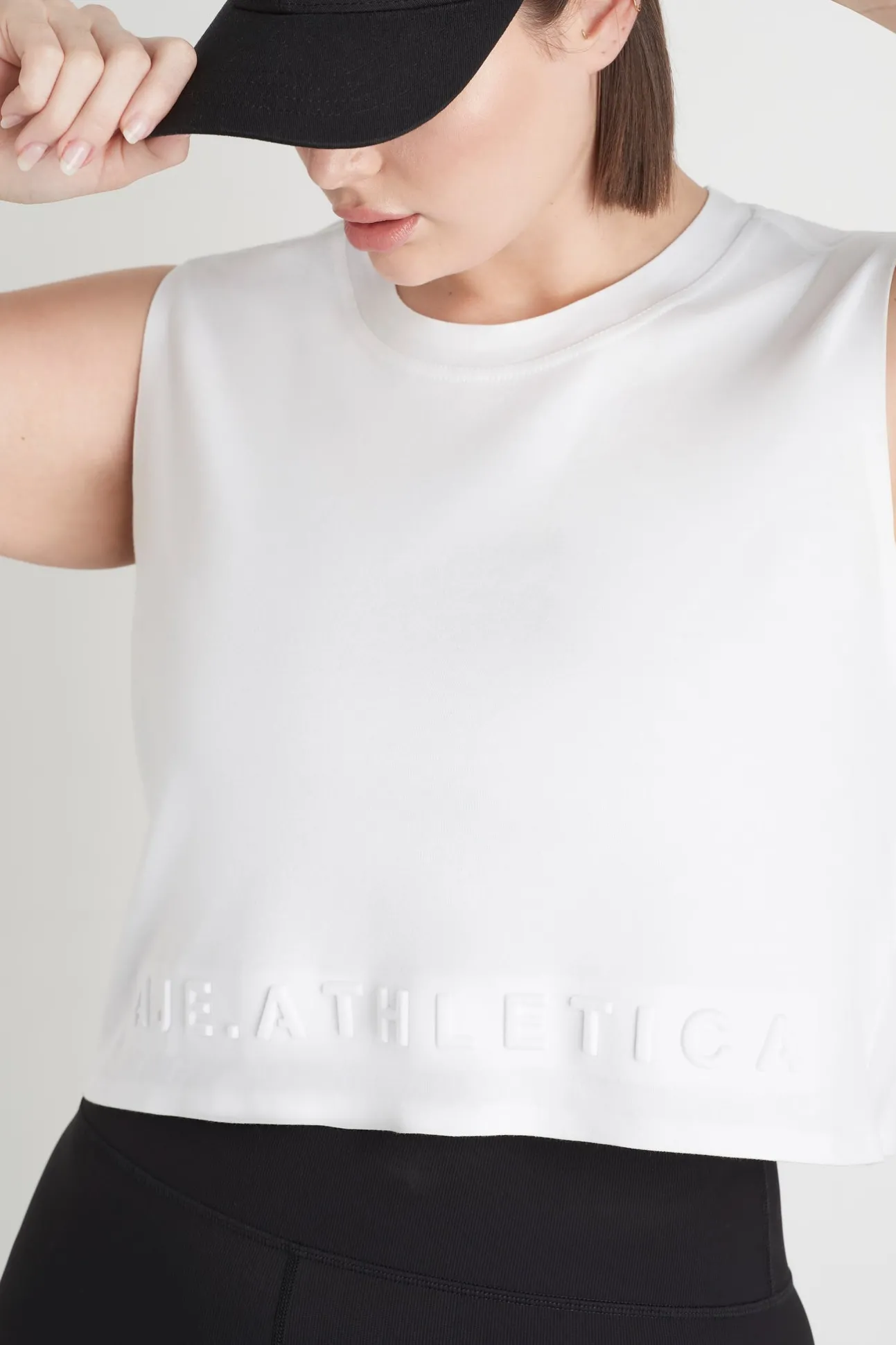 cropped_embossed_signatur_12-3.webp Cropped Embossed Signature Logo Tank 106