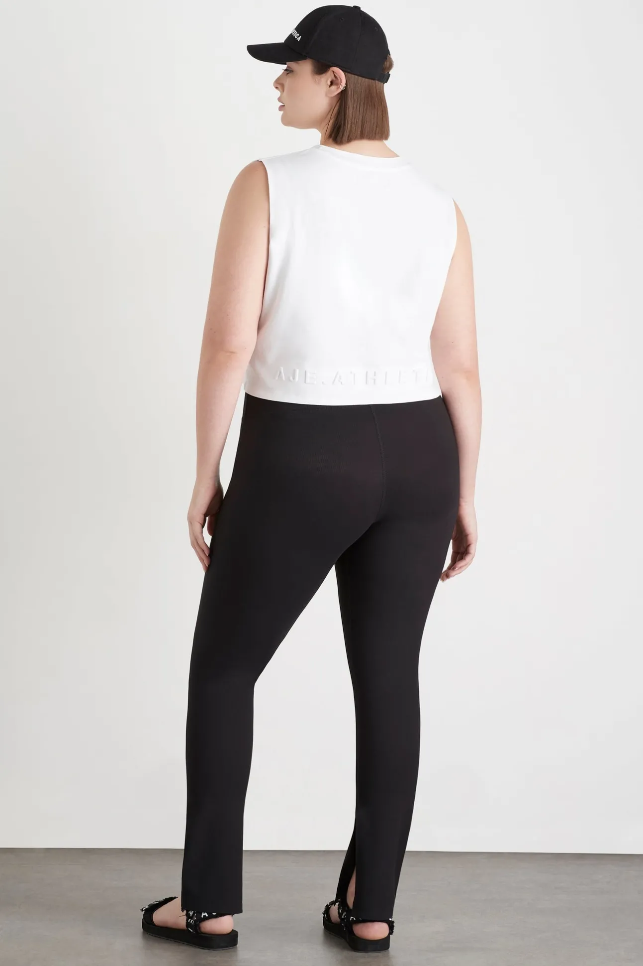 cropped_embossed_signatur_13-3.webp Cropped Embossed Signature Logo Tank 106