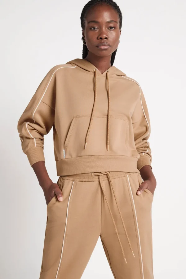 Cropped Essential Contrast Piping Hoodie 405