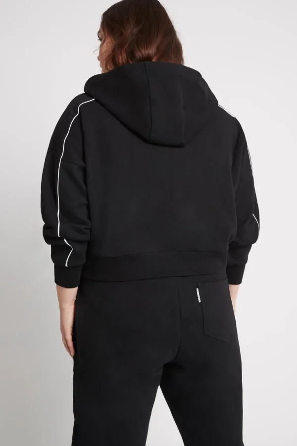 Cropped Essential Contrast Piping Hoodie 405