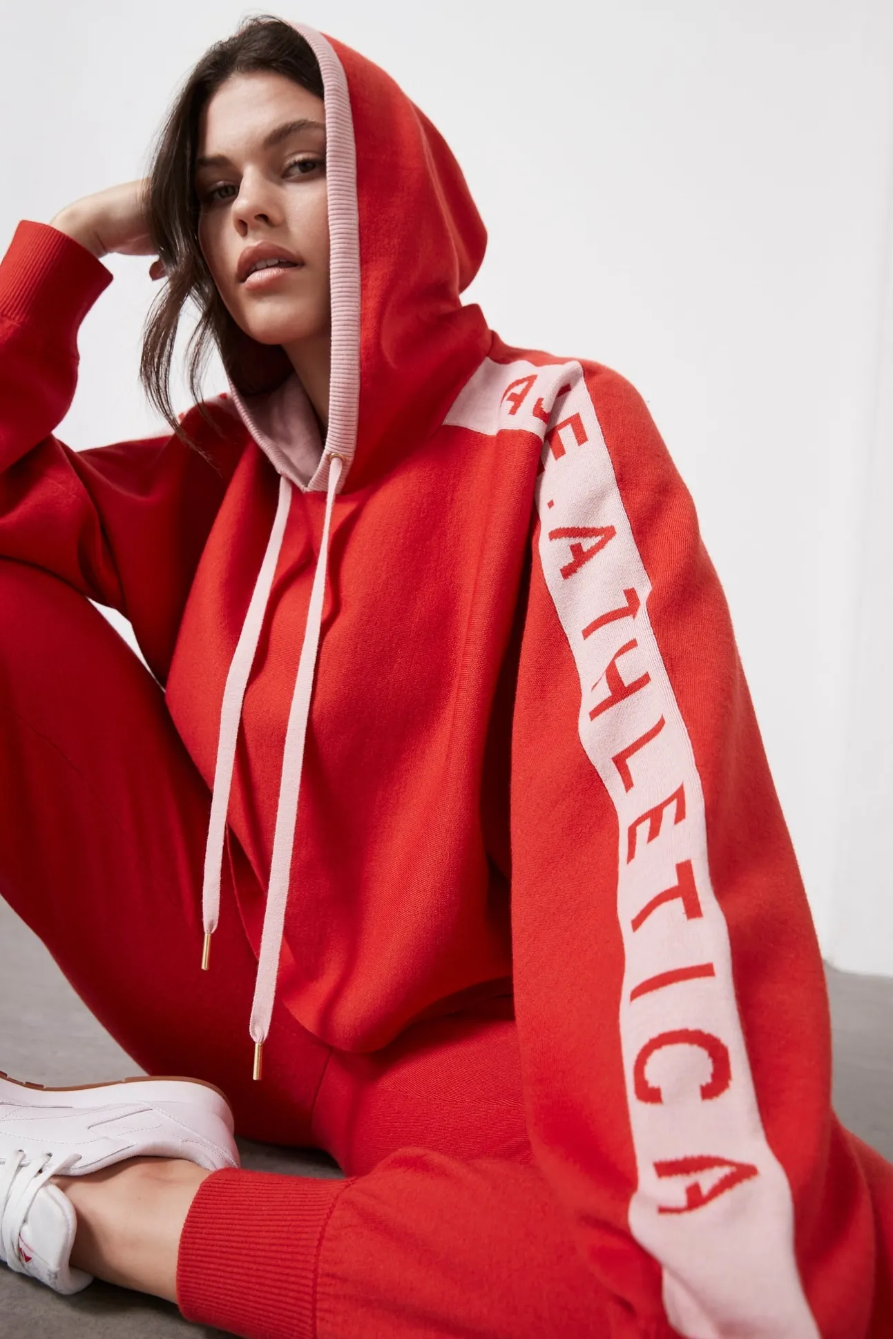 cropped_logotape_long_sle_8.webp Cropped Logotape Long Sleeve Hoodie 409