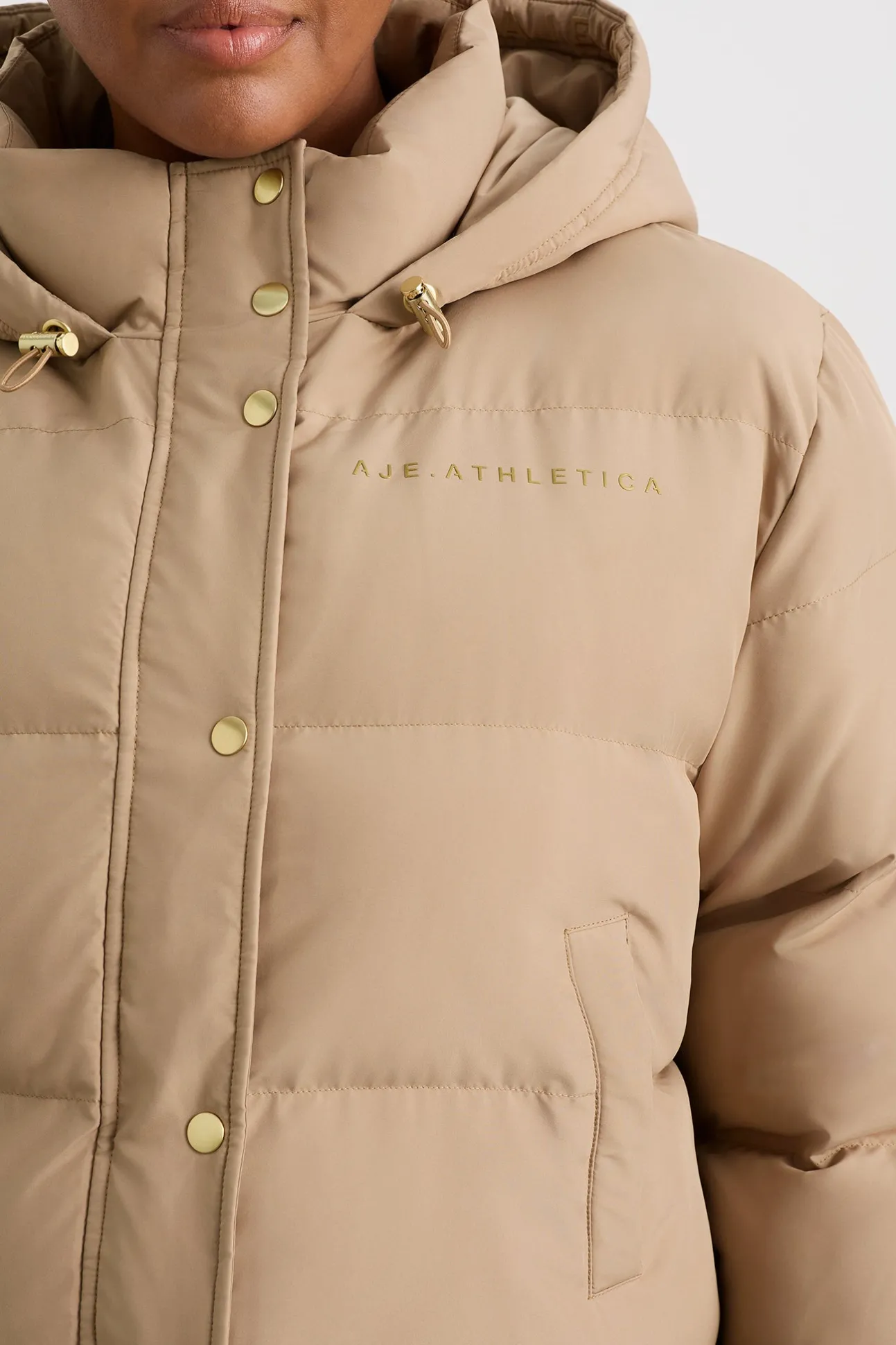 cropped_signature_logo_ho_14.webp Cropped Signature Logo Hooded Puffer 711