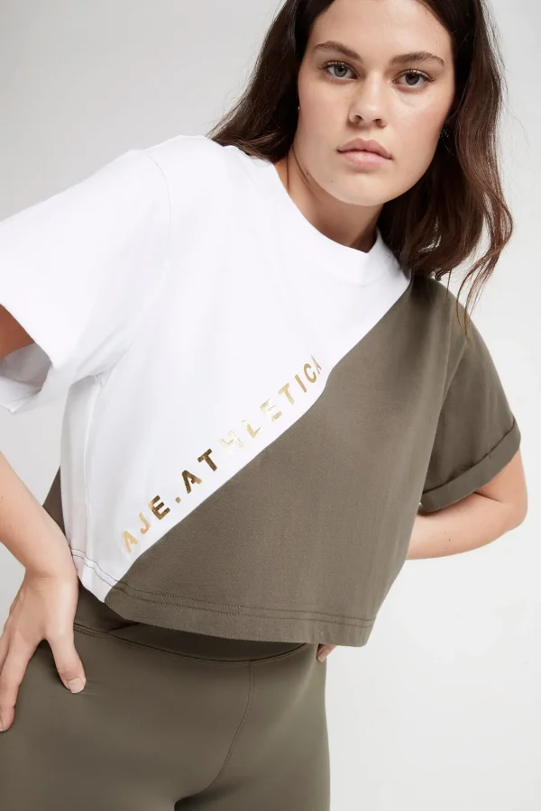 Cropped Signature Logo T-Shirt 105