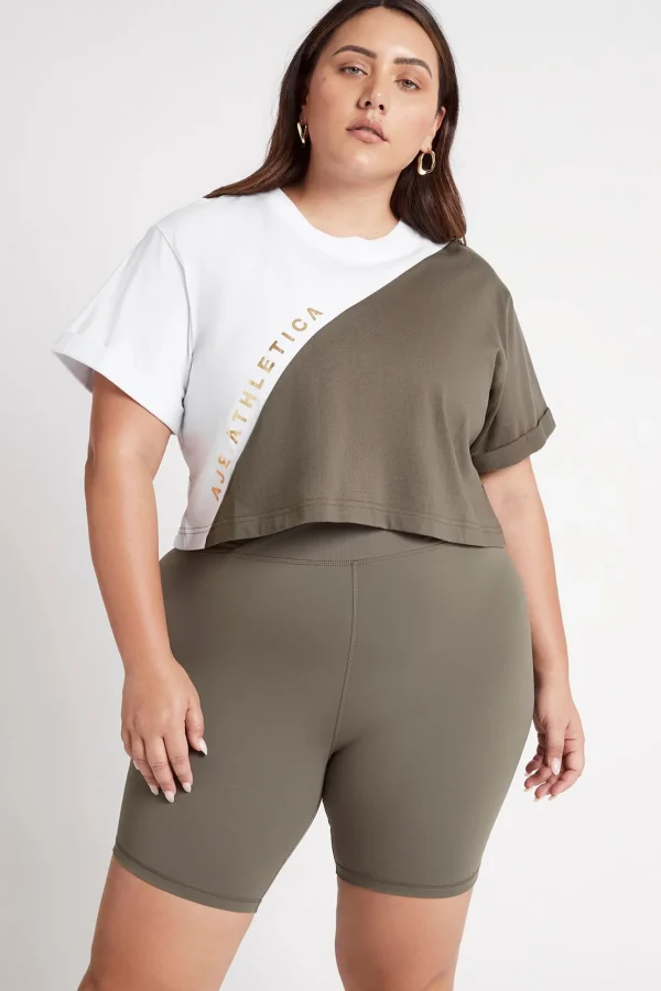 Cropped Signature Logo T-Shirt 105