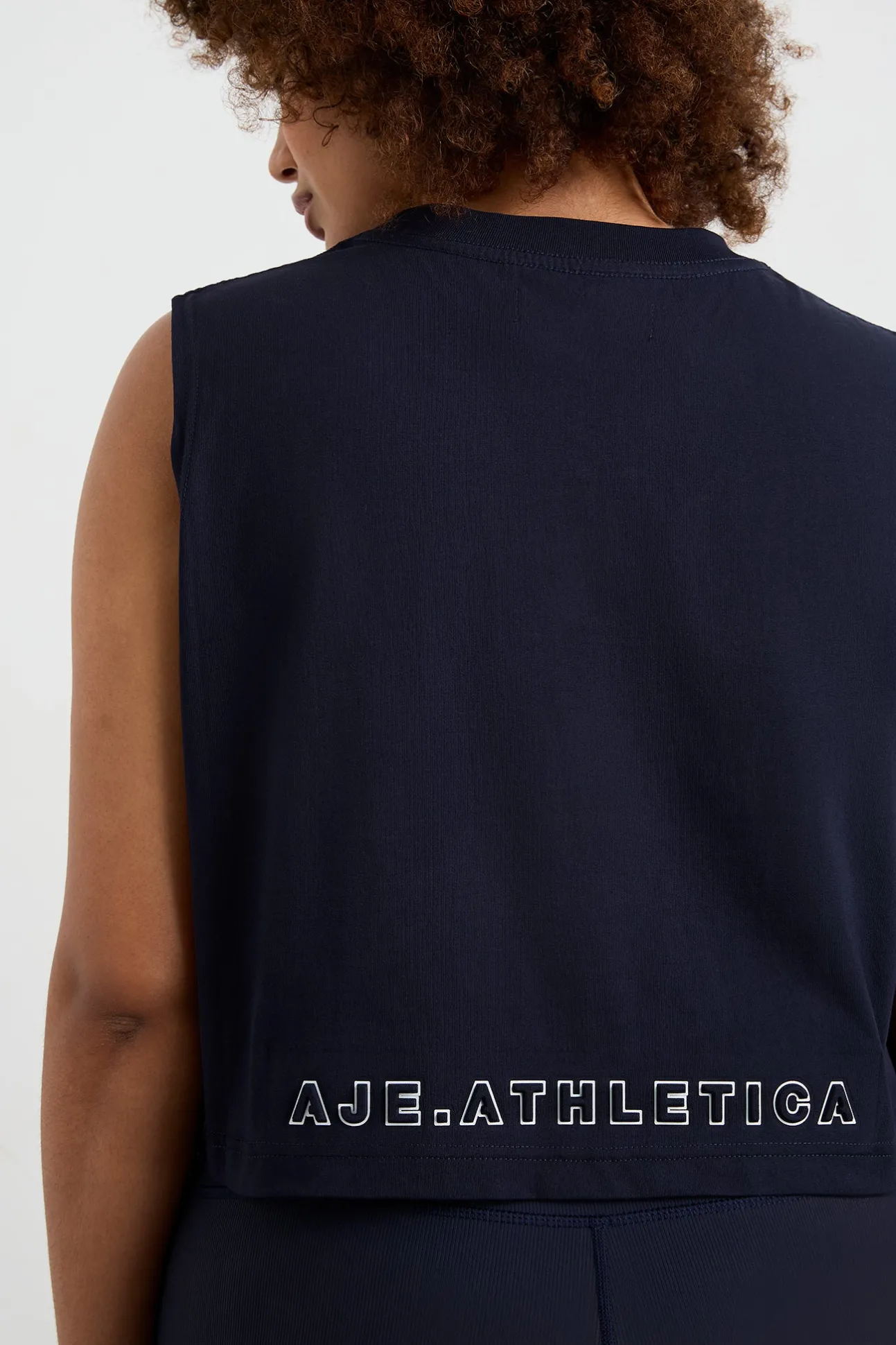 cropped_tank__12.webp Cropped Tank 106