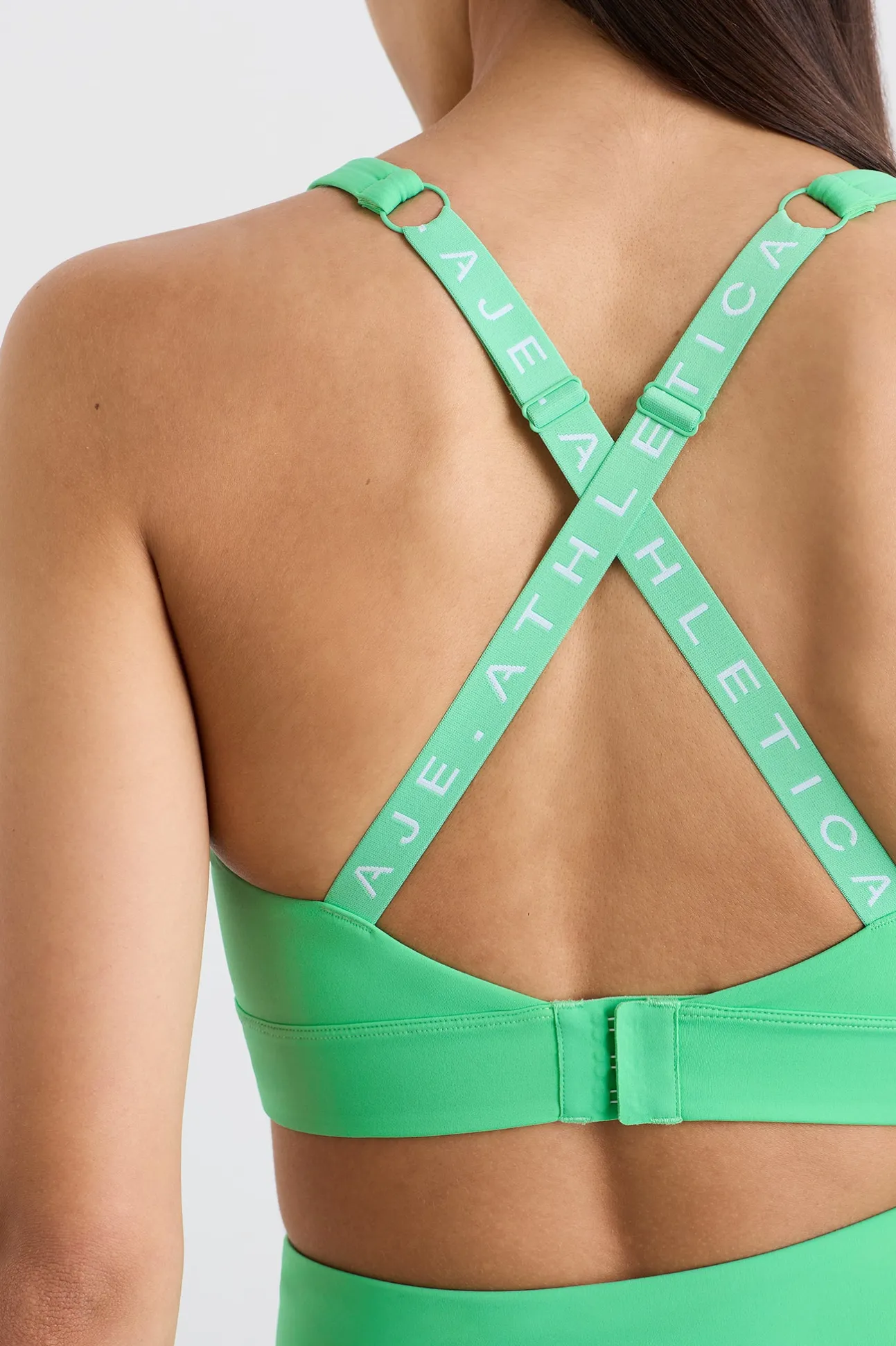crossback_sports_bra__4-1.webp Crossback Sports Bra 343