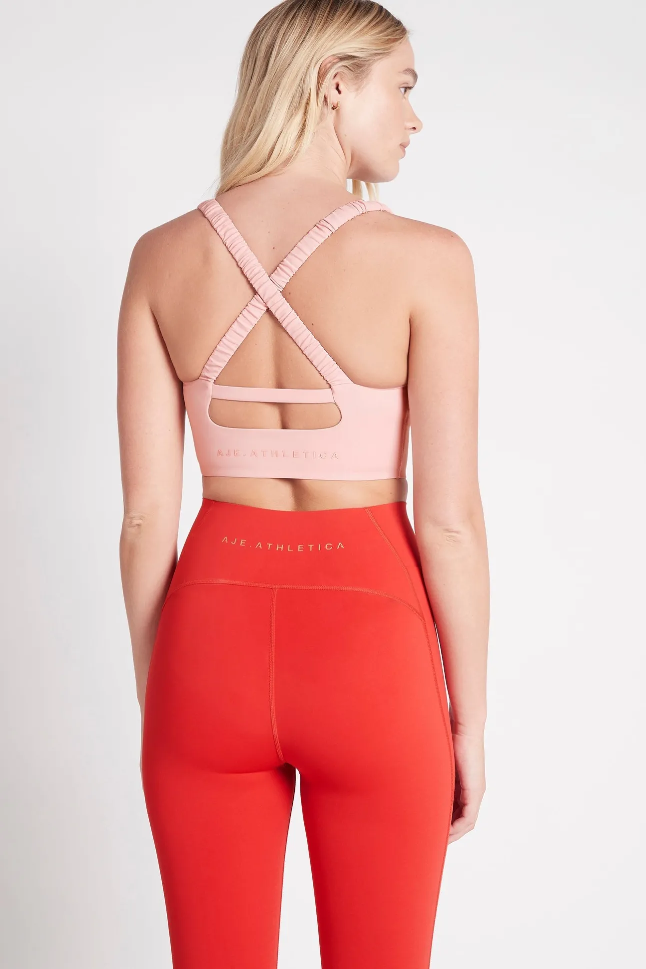 cut_out_cross_back_sports_4-1.webp Cut Out Cross Back Sports Bra 314