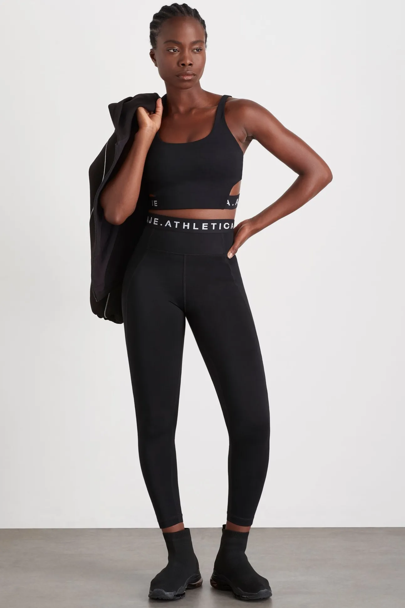 cut_out_elastic_sports_br_2.webp Cut Out Elastic Sports Bra 337
