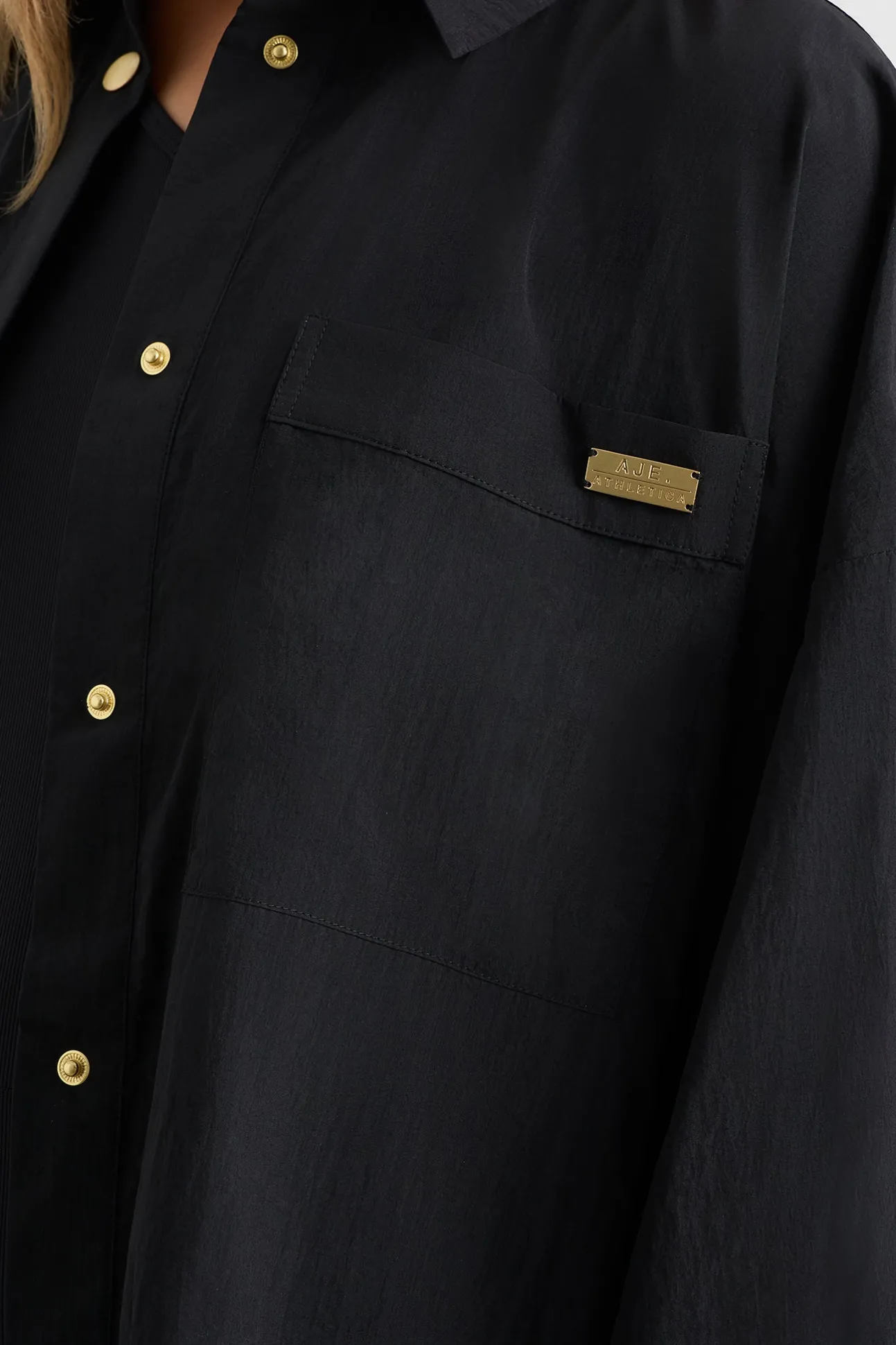 elastic_spray_windbreaker_3.webp Elastic Spray Windbreaker 430