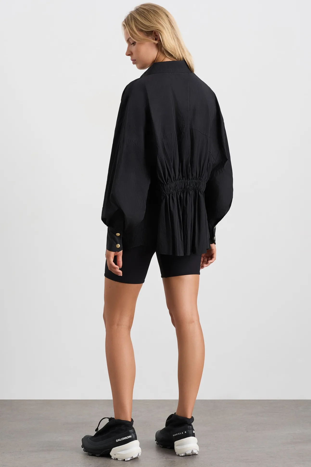 elastic_spray_windbreaker_6.webp Elastic Spray Windbreaker 430