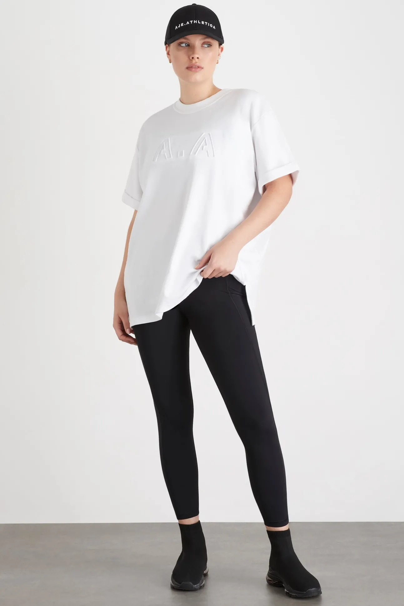embossed_classic_logo_tsh_7.webp Embossed Classic Logo T-Shirt 103