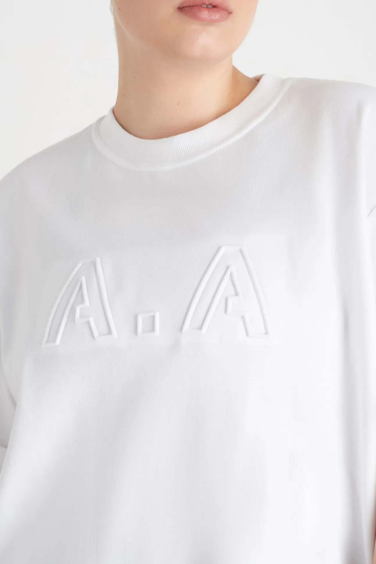 embossed_classic_logo_tsh_8.webp Embossed Classic Logo T-Shirt 103