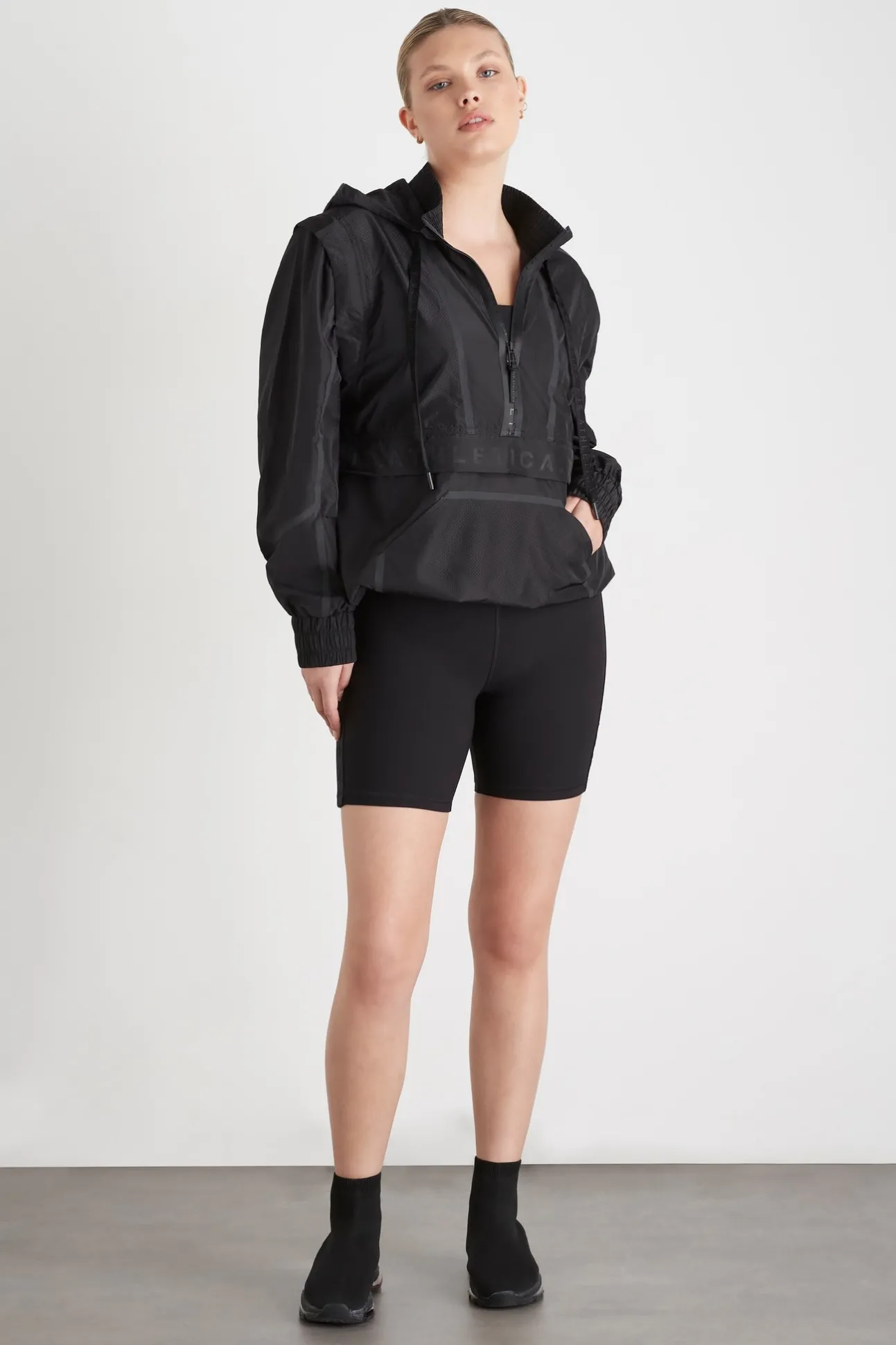essential_mid_length_bike_10-2.webp Essential Mid Length Bike Shorts 601