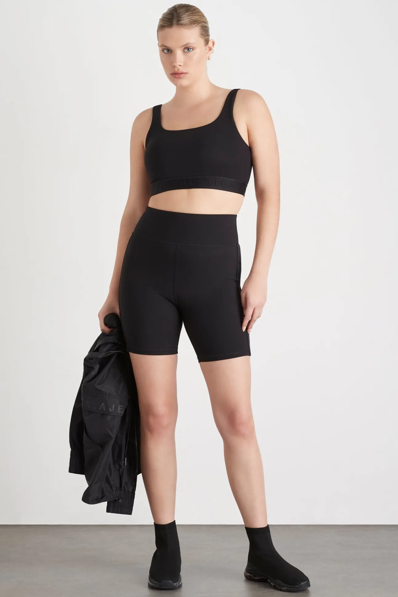 essential_mid_length_bike_6-2.webp Essential Mid Length Bike Shorts 601