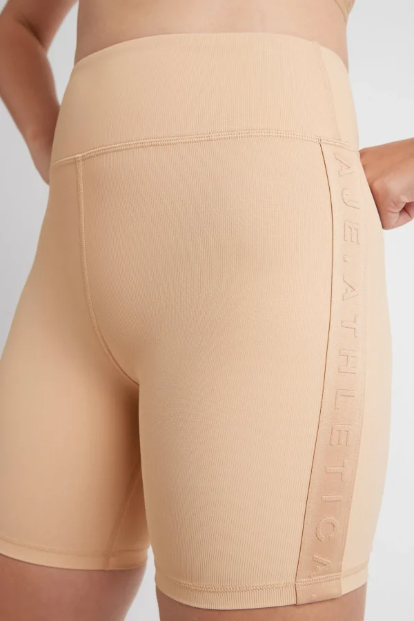 Essential Mid Length Bike Shorts 601