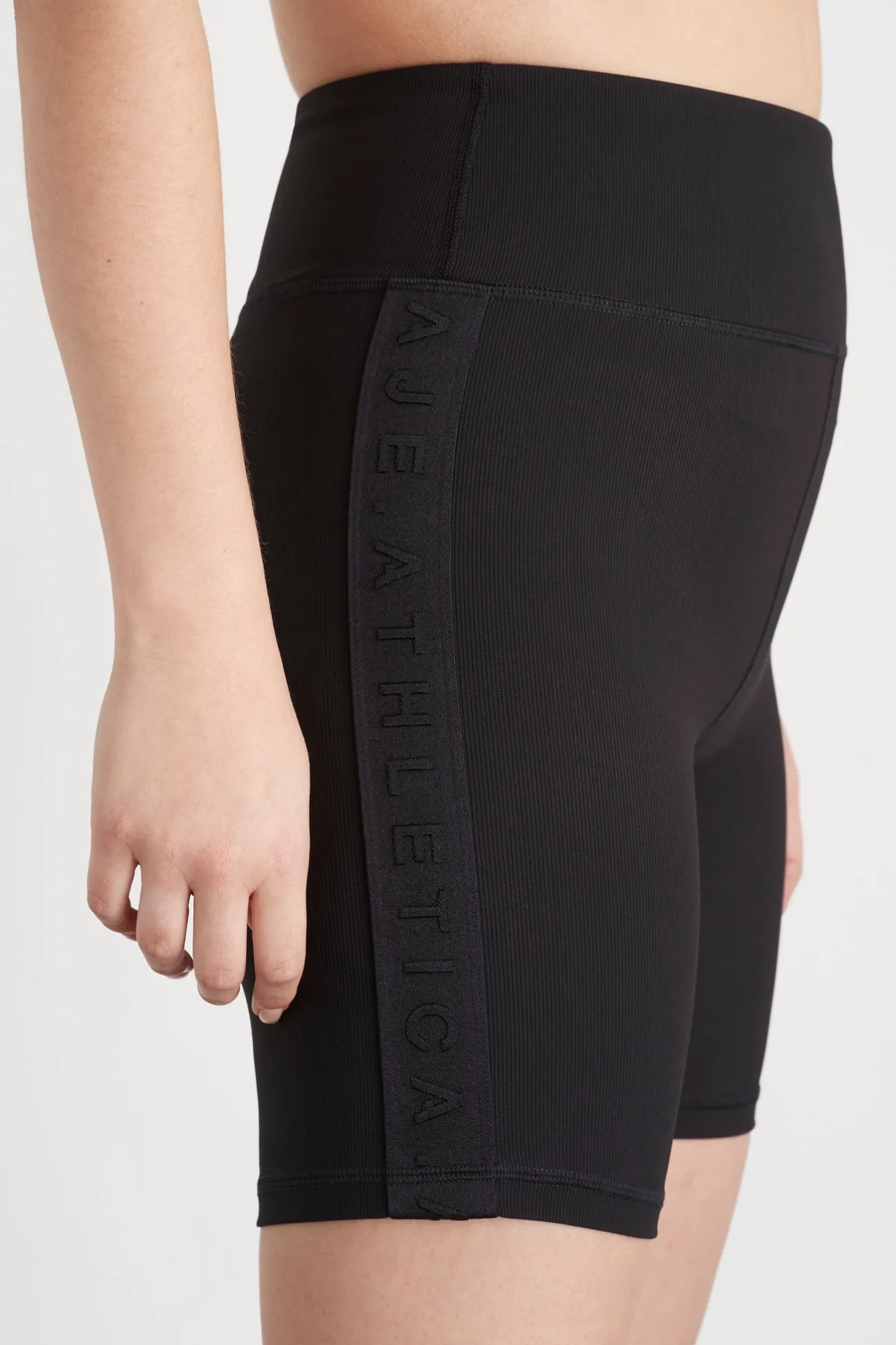 essential_mid_length_bike_8-2.webp Essential Mid Length Bike Shorts 601
