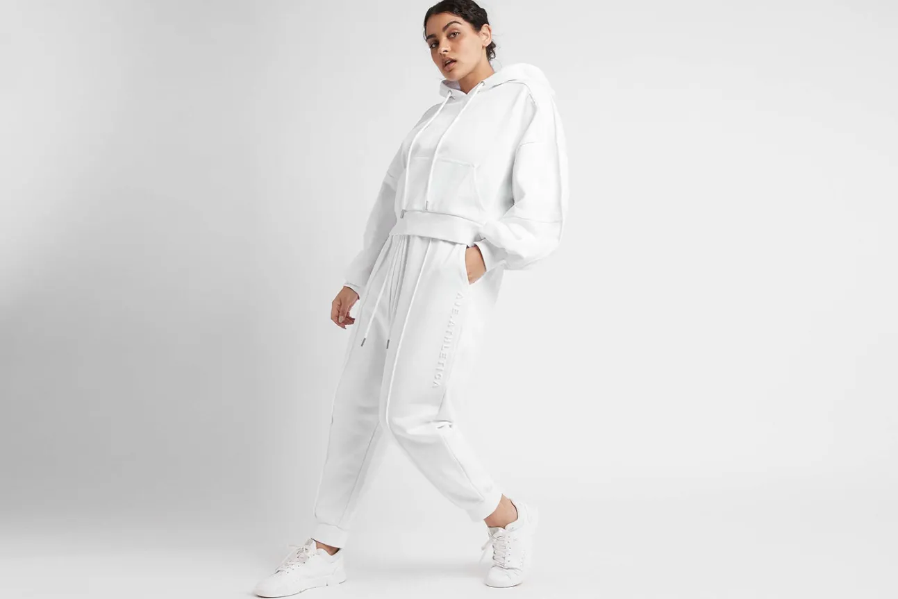 essential_trackpants__13.webp Essential Trackpants 501