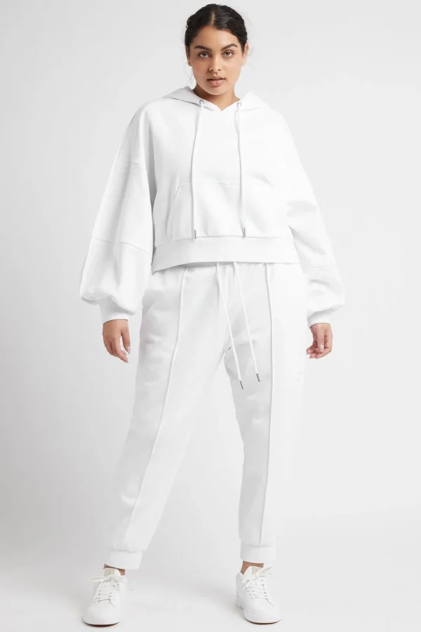 Essential Trackpants 501