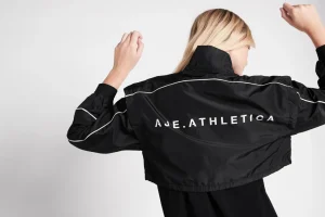 Essential Windbreaker Jacket 718